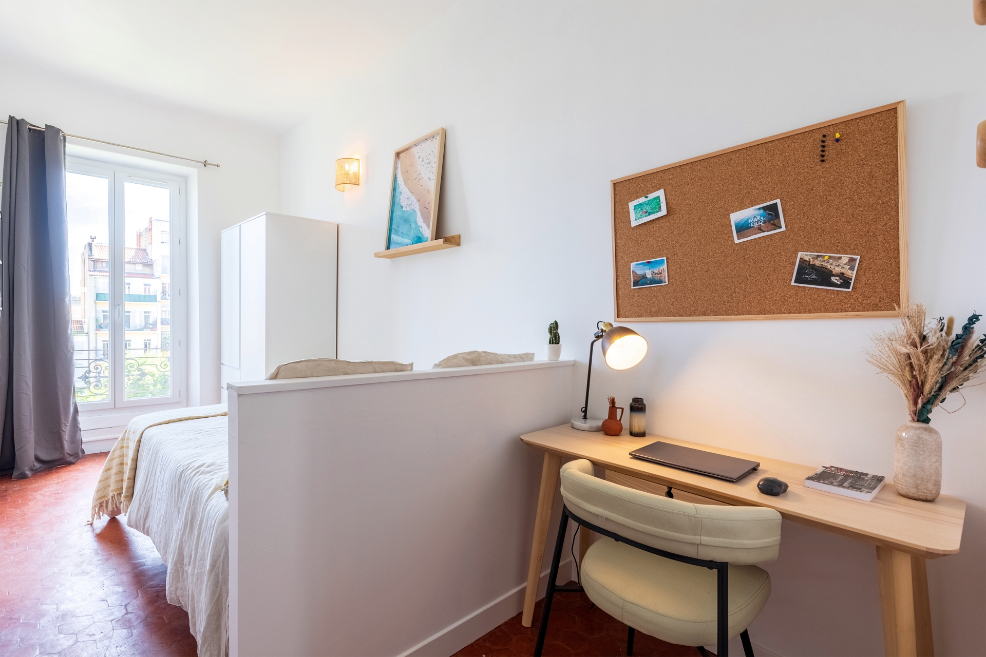 colocation-coliving-marseille-castellane-dupre3-Chambre-305-bureau