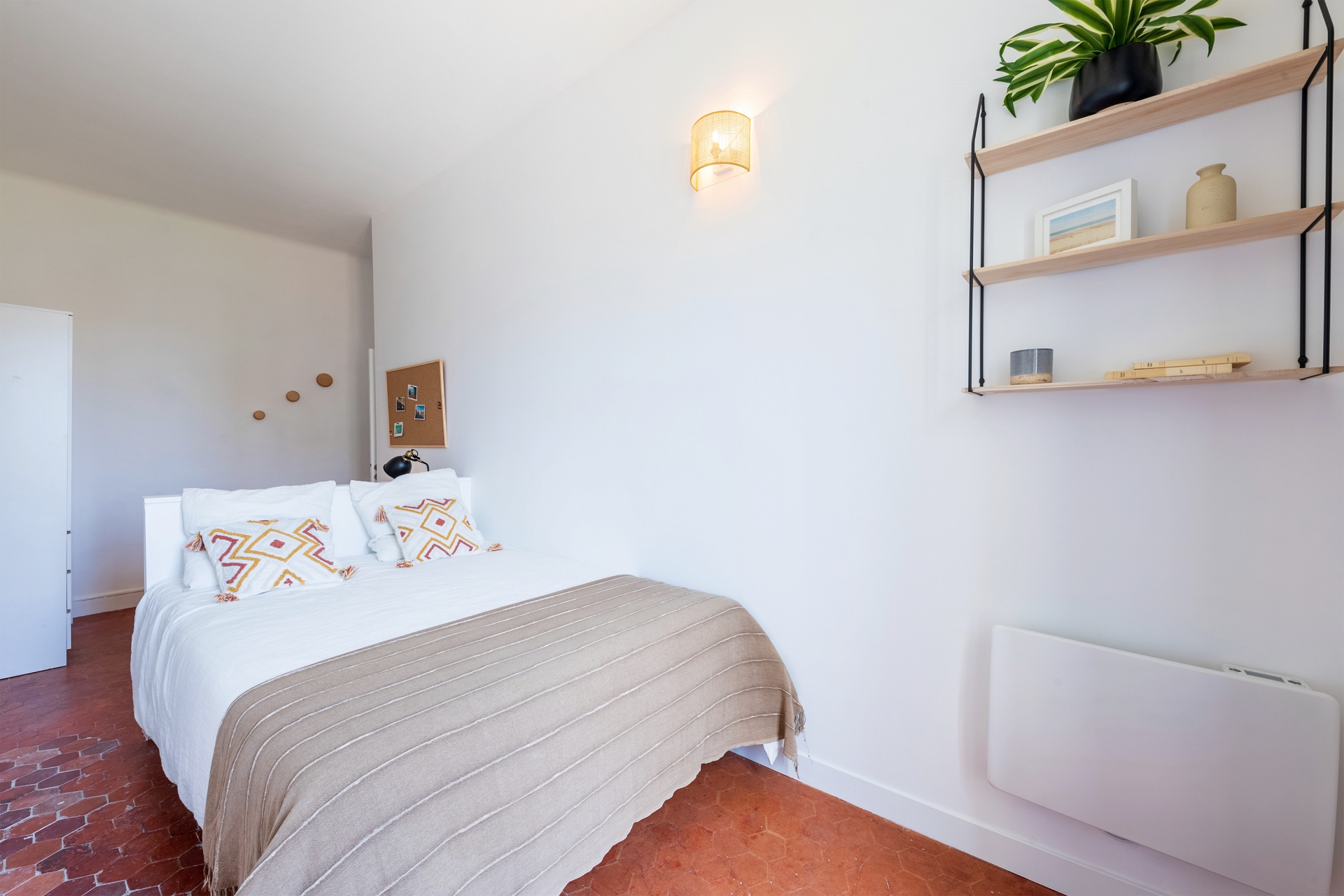colocation-coliving-marseille-castellane-dupre3-Chambre-306-bureau