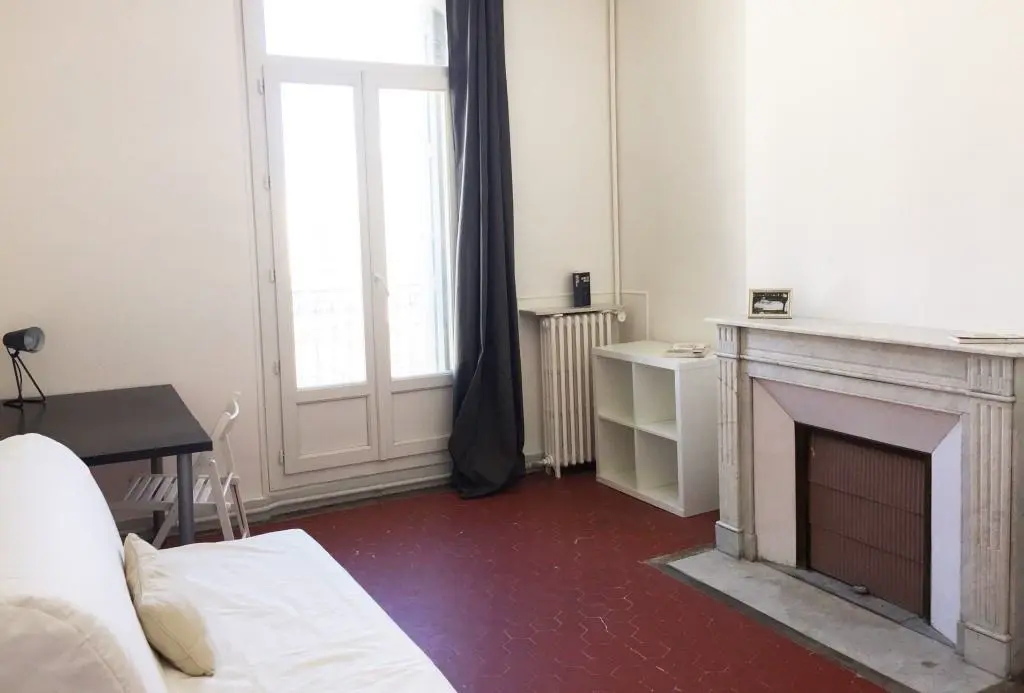 colocation-marseille-lieutaud-chambre1