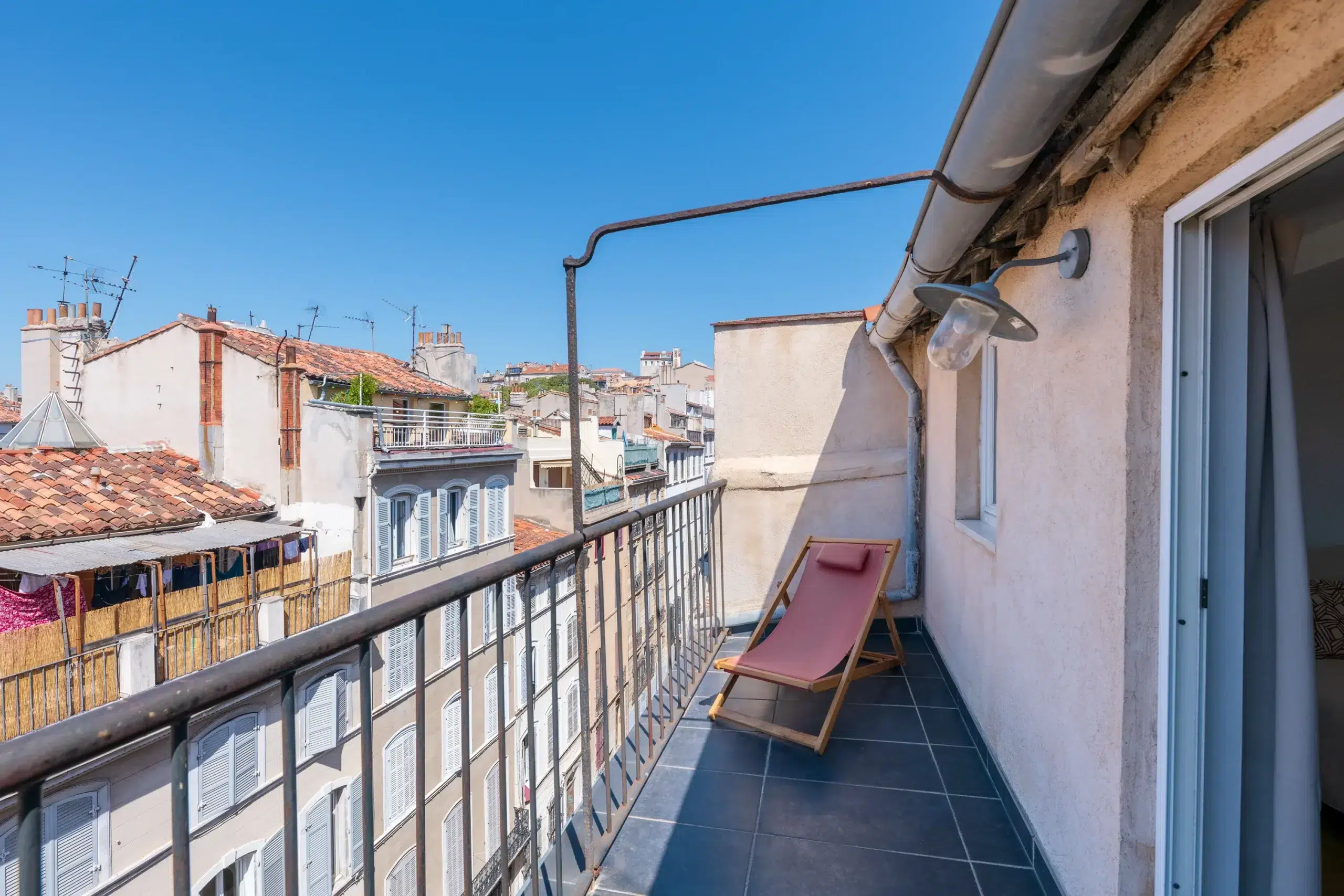 t1-marseille-dieude-balcon1