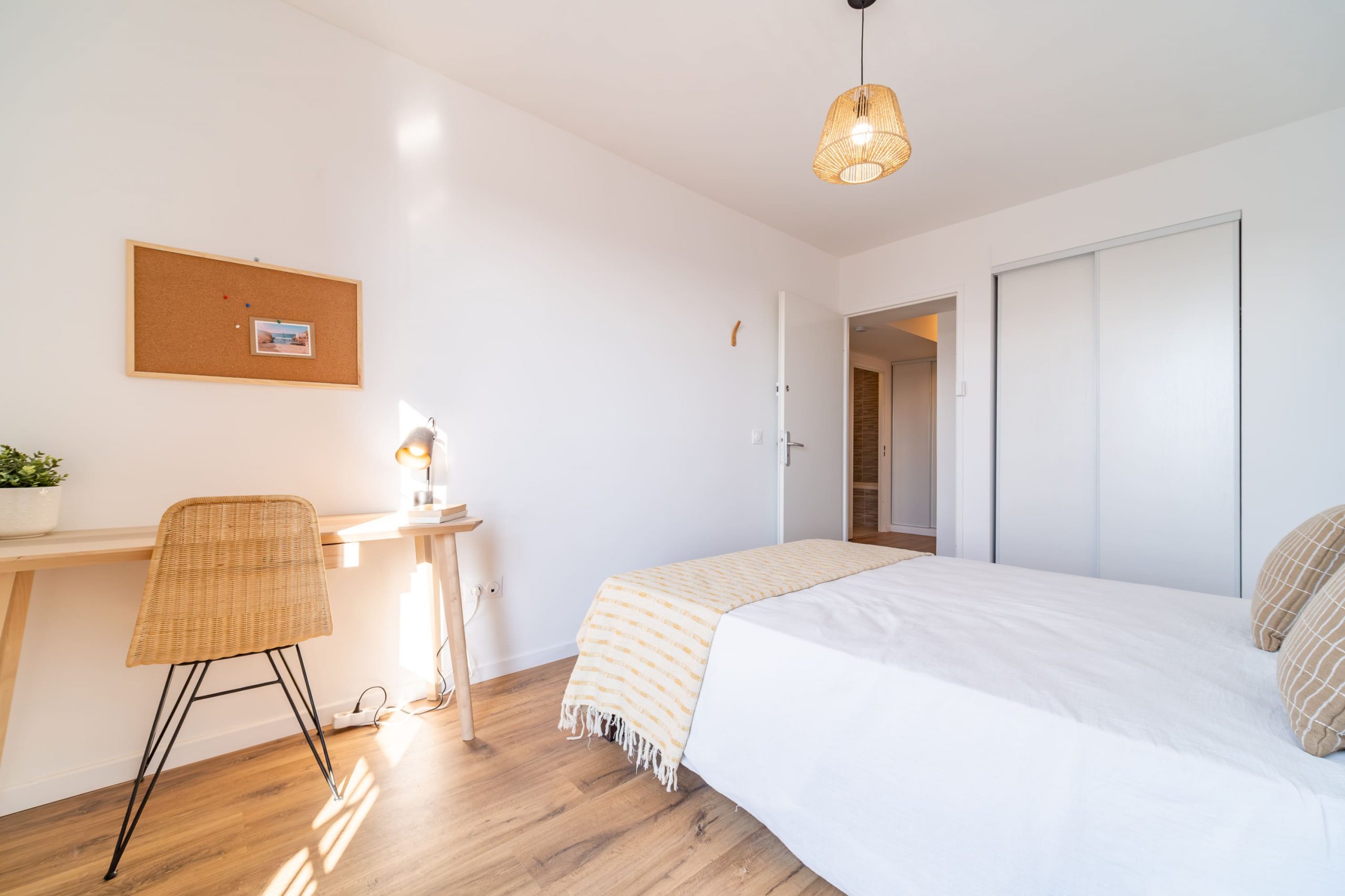 colocation-paris-colombes-coliving-chambre-1