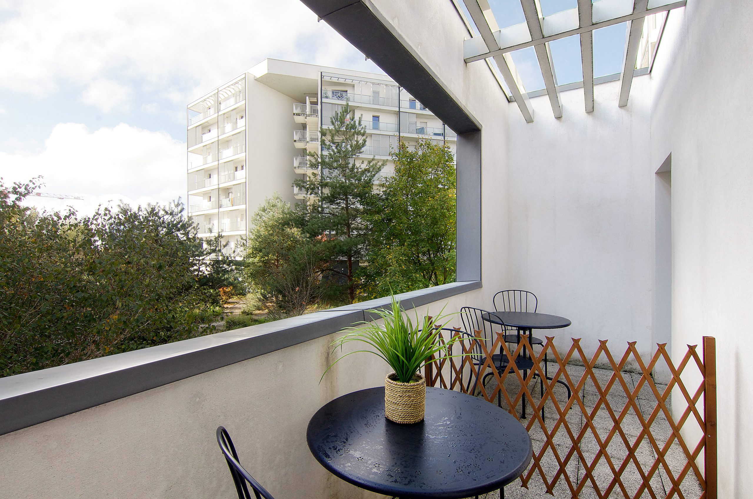 colocation-bordeaux-cour-quebec-rdc-coliving-balcon