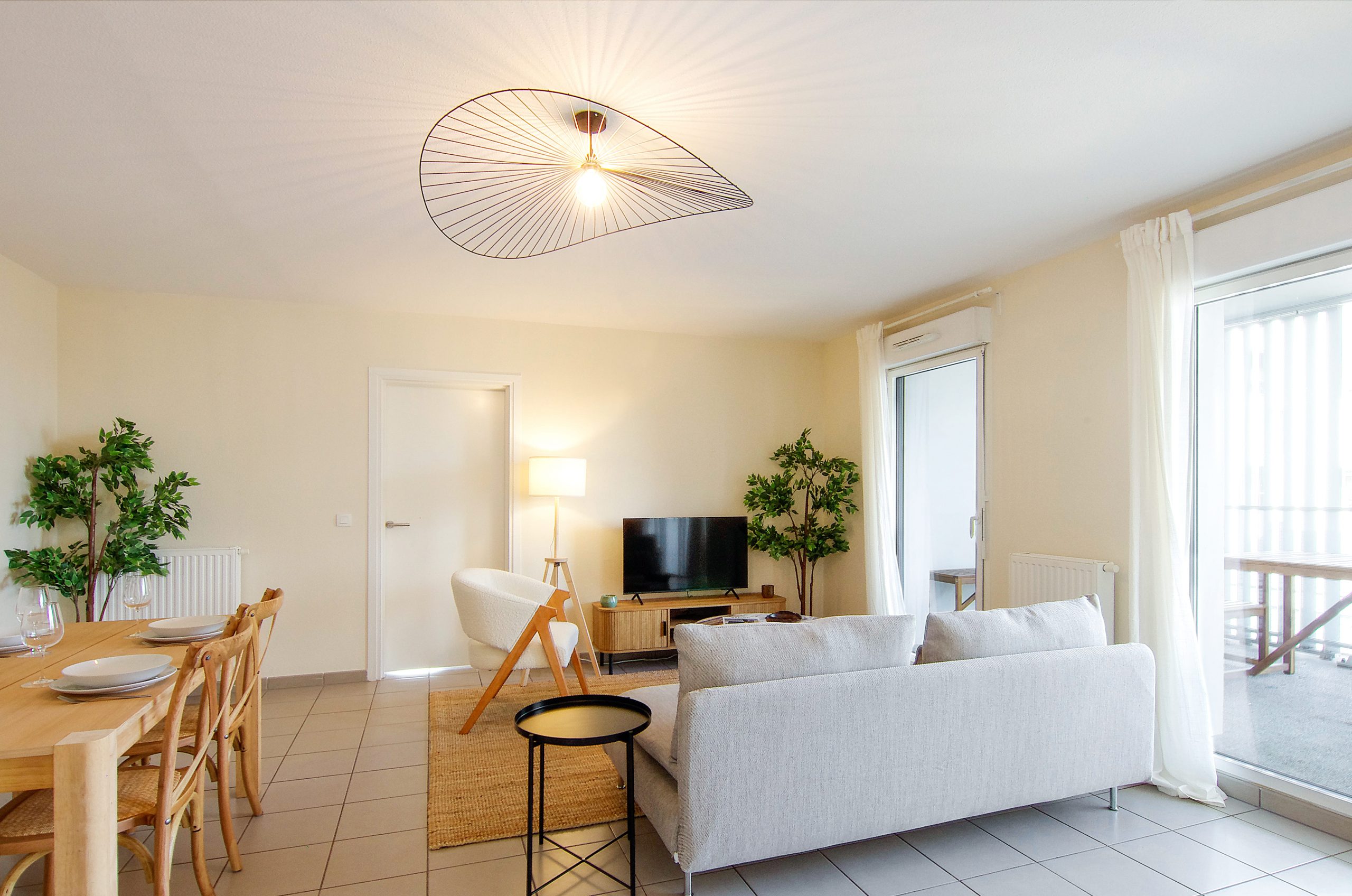 colocation-bordeaux-cour-quebec-salon