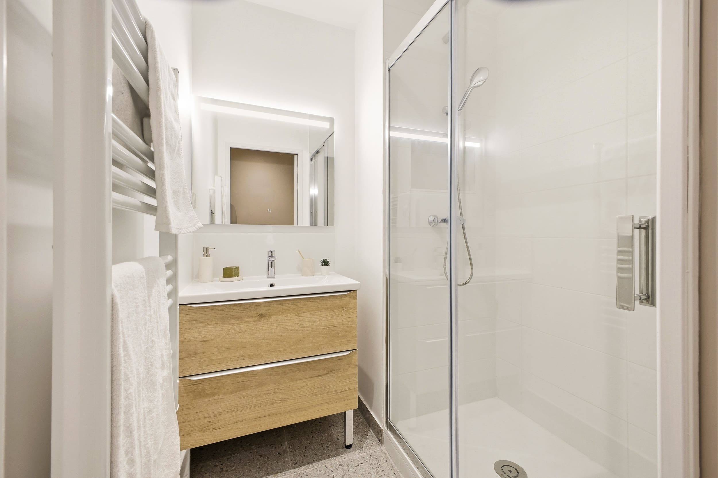 colocation-marseille-coliving-Mongrand-salle-de-bain