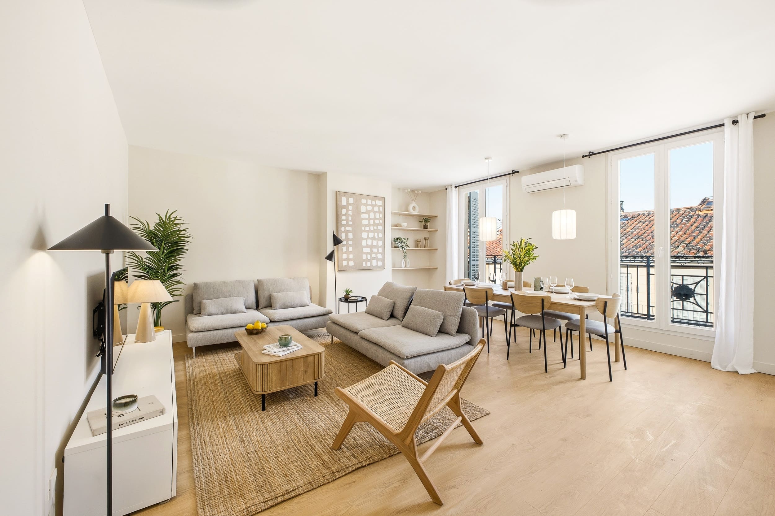 colocation-marseille-coliving-Mongrand-vue-salon