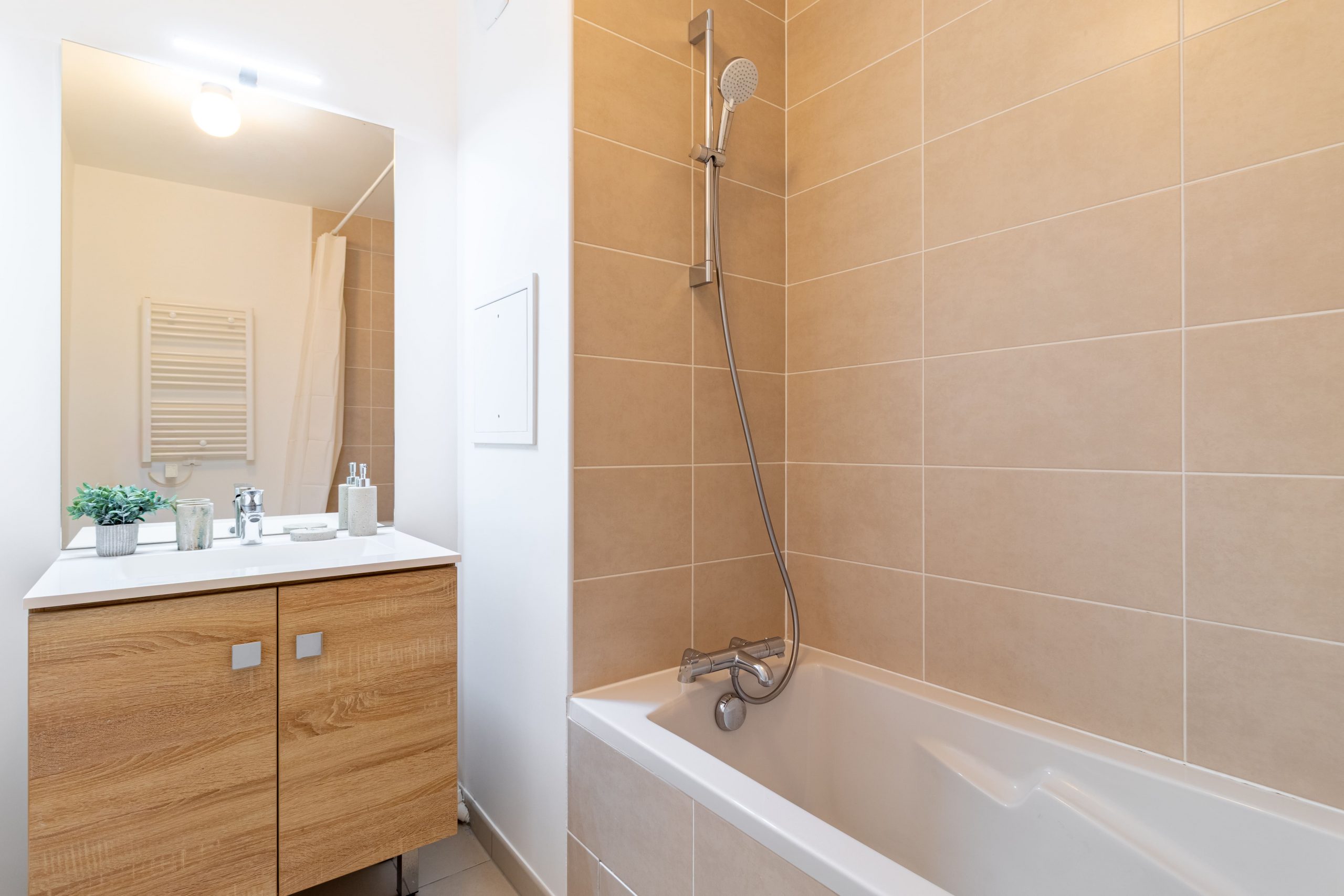 colocation-paris-coliving-alle-de-seine-saint-denis-salle-de-bain-2