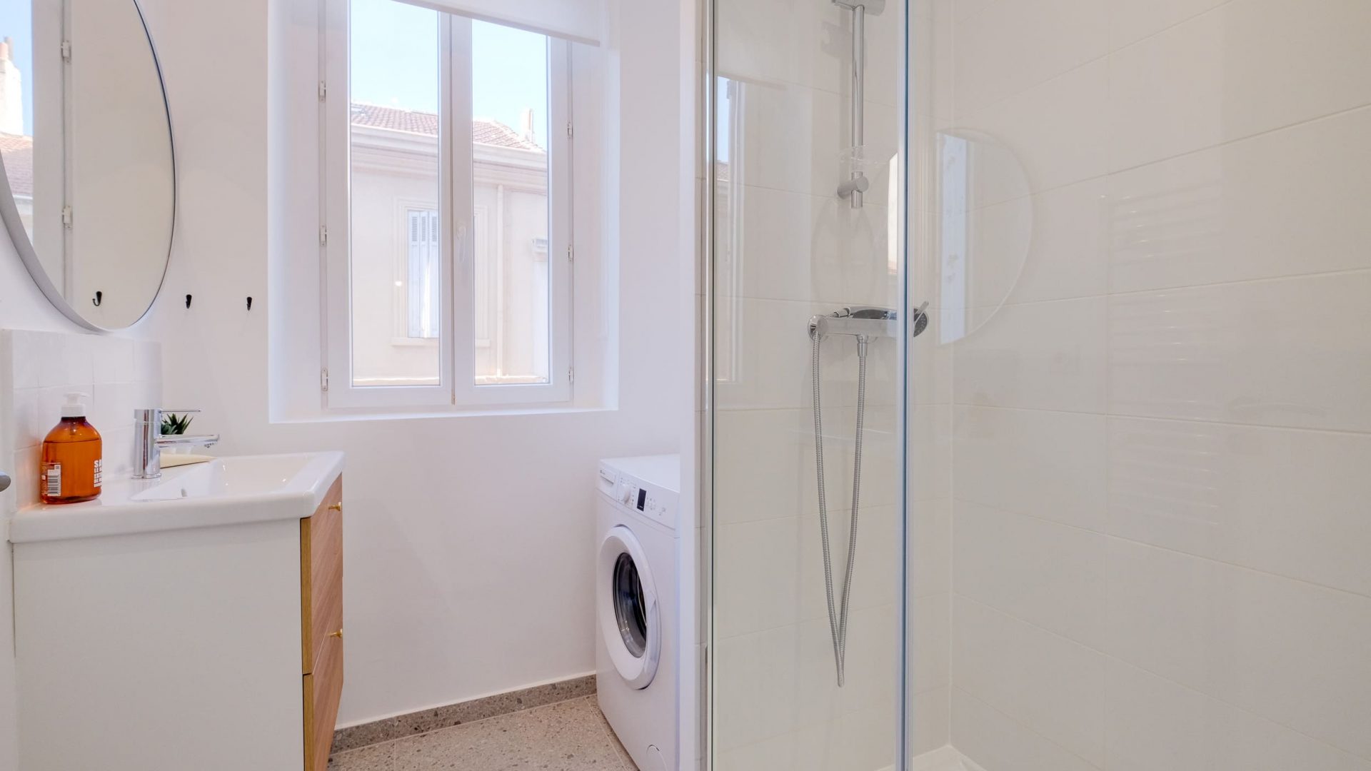 Colocation-2-euromed-coliving-julien-jules-salle-de-bain