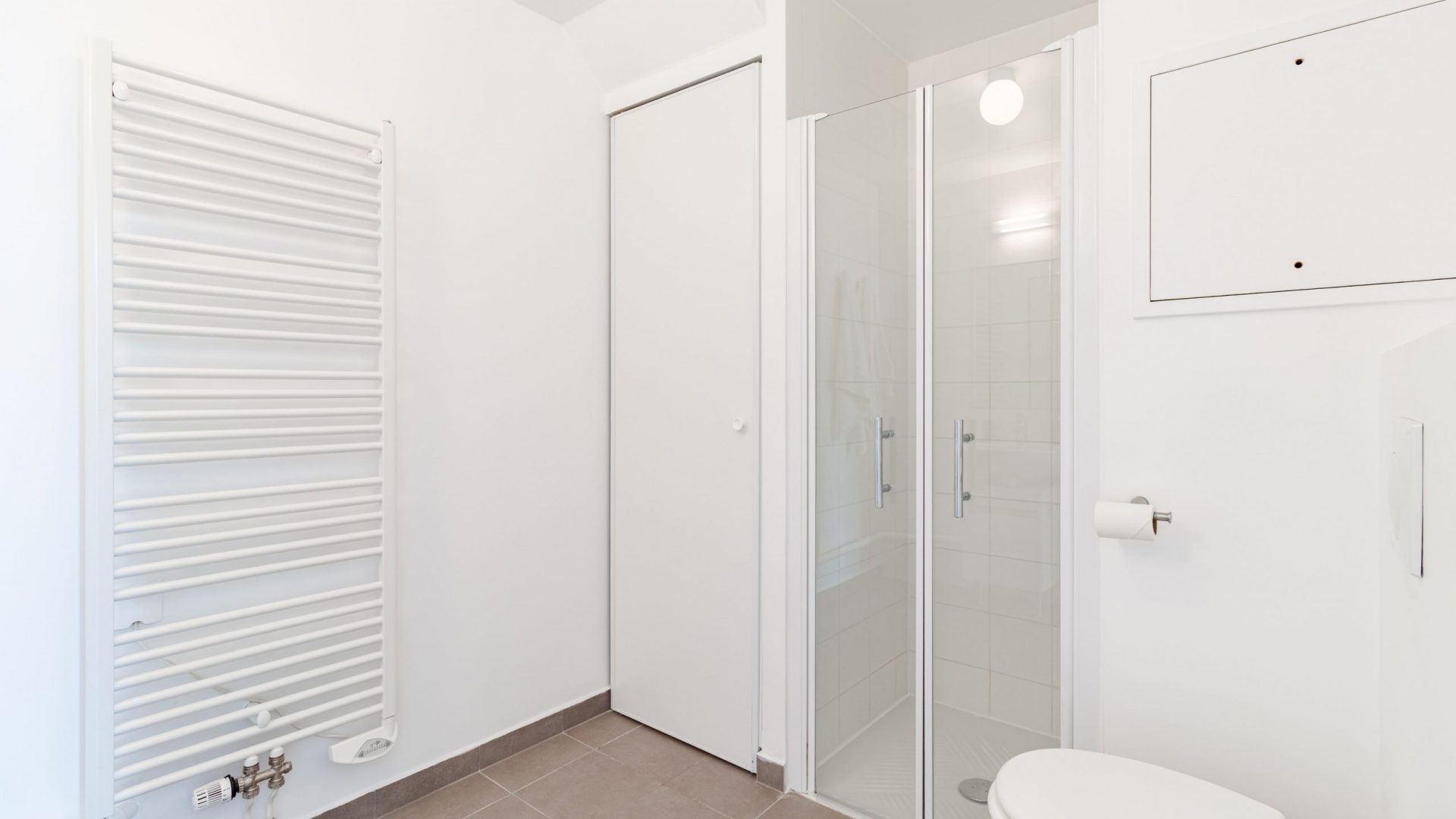 Colocation Paris - 19e - Cesaria Evora - Appartement en coliving - Chambre 1 Salle de bain (2)