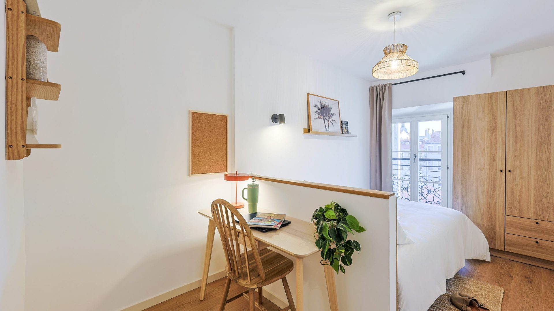 Rue grignan-chambre-502 (1)