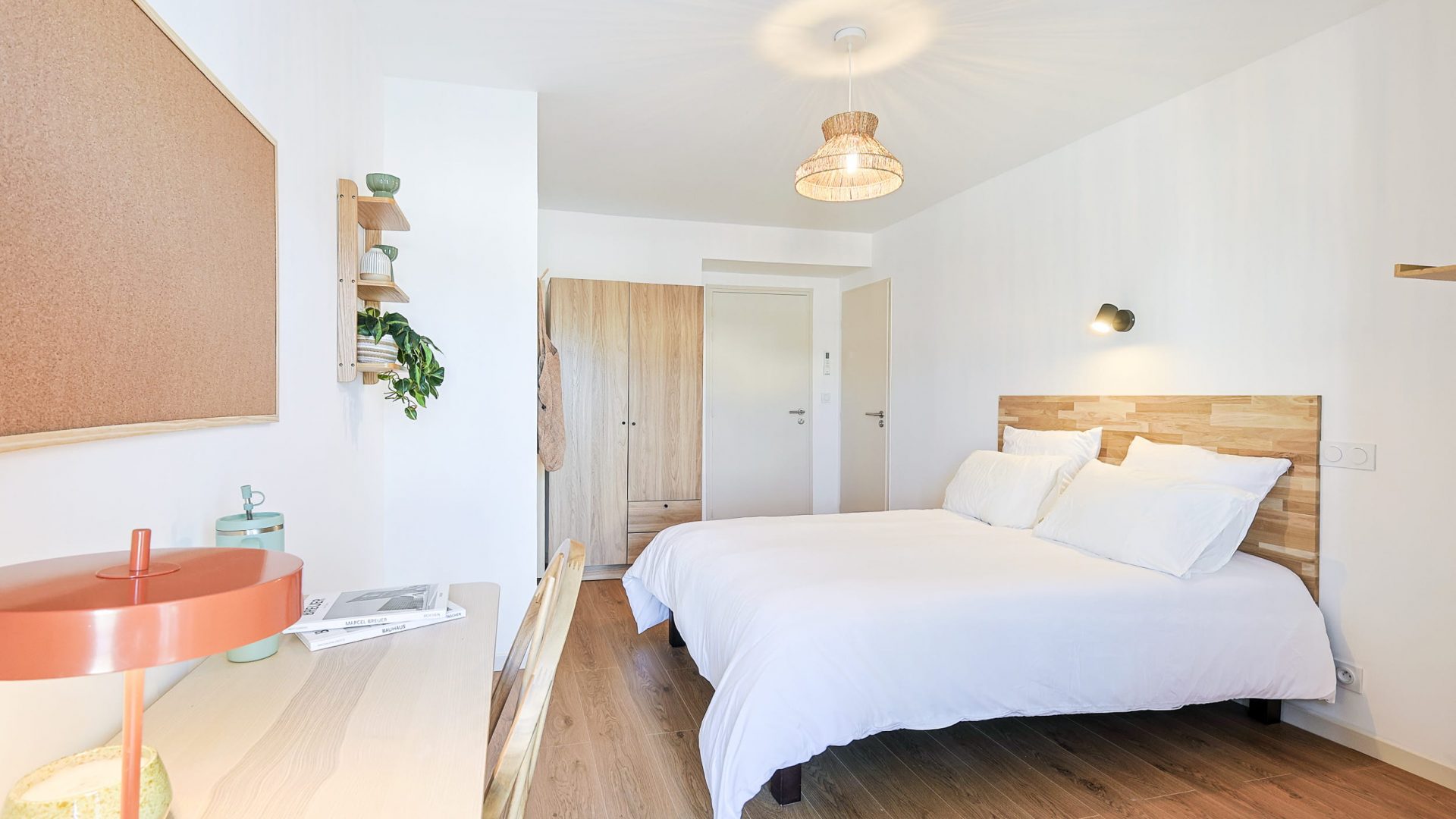 Rue grignan-chambre-509