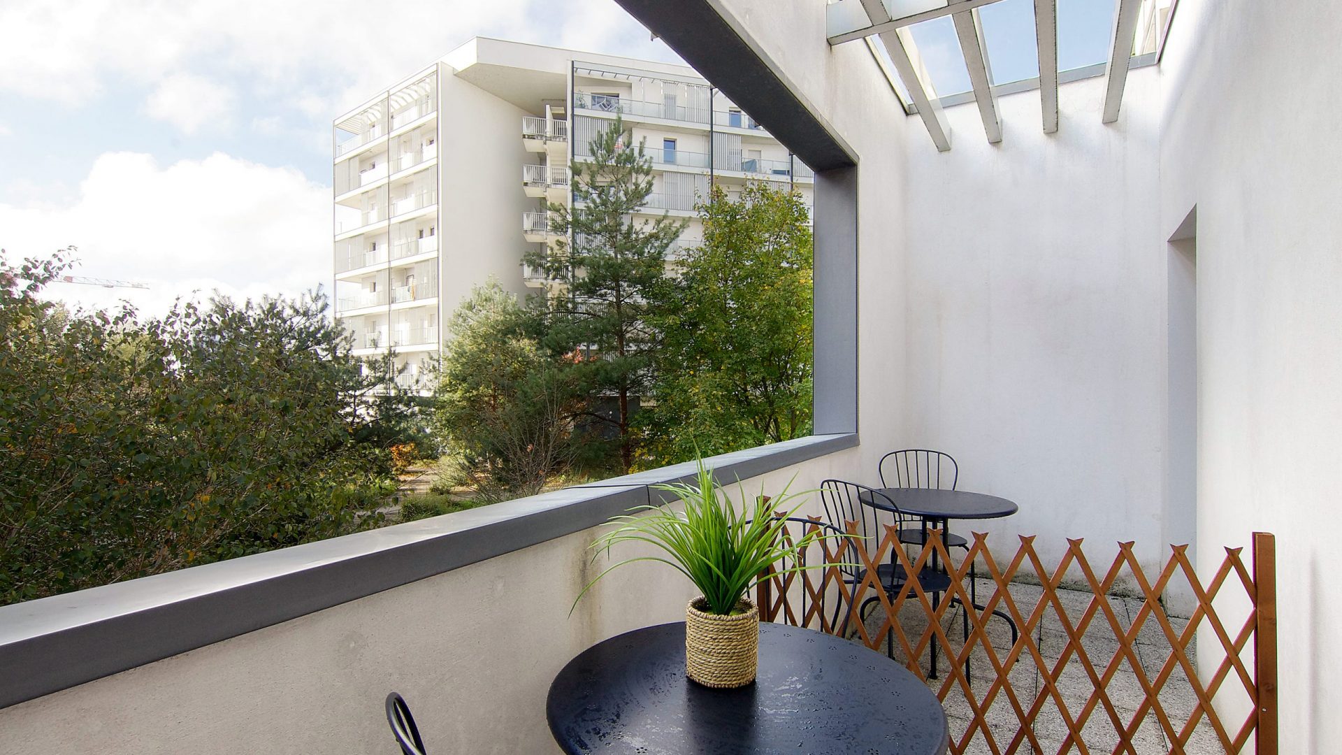 colocation-bordeaux-cour-quebec-rdc-coliving-balcon
