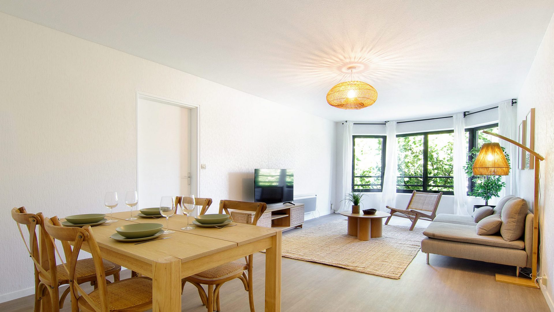 colocation-bordeaux-victor-hugo-coliving-salle-a-manger