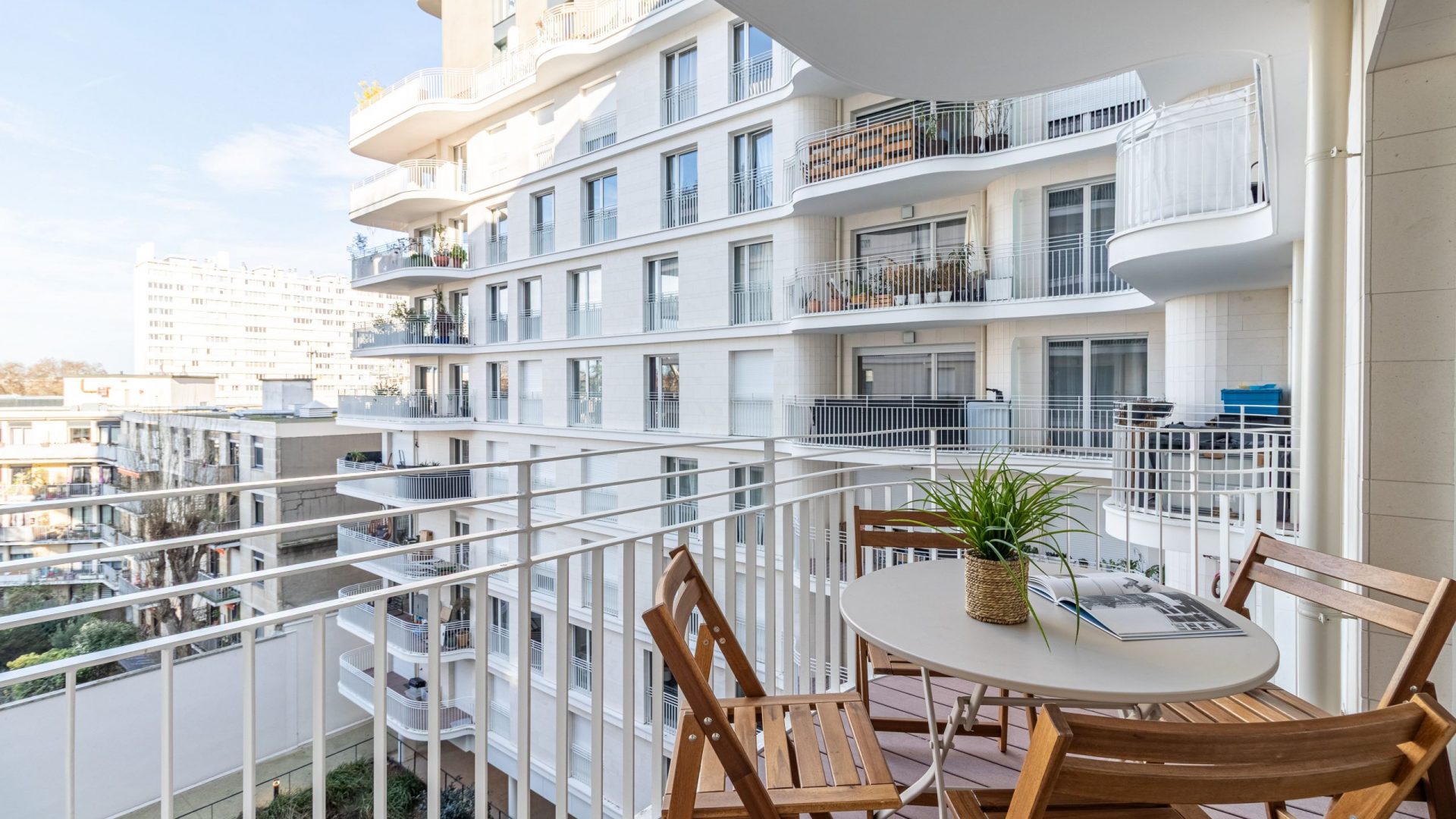 colocation-clichy-coliving-mederic-terrasse
