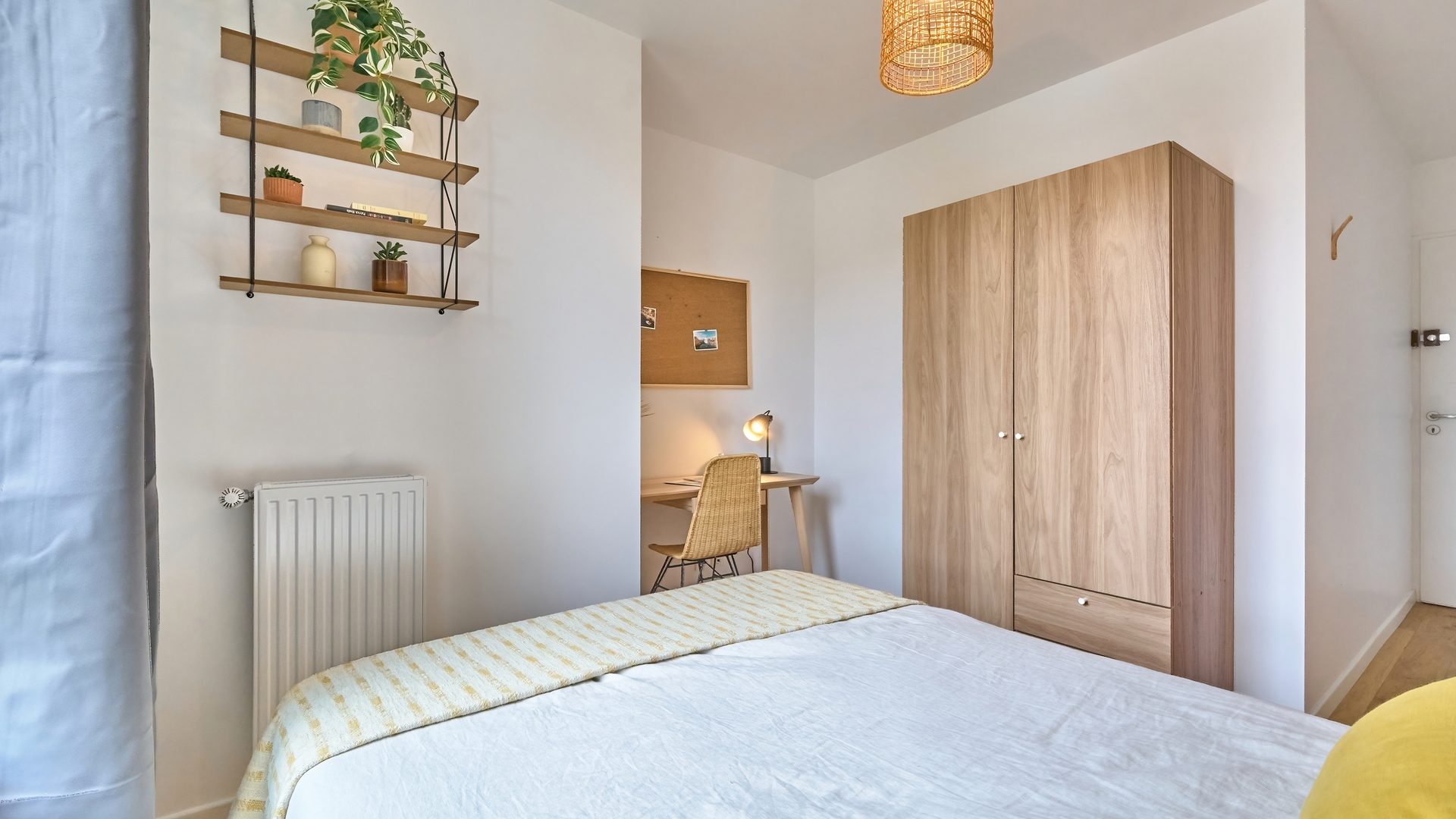 colocation-clichy-coliving-roguet-2-chambre-201-bureau