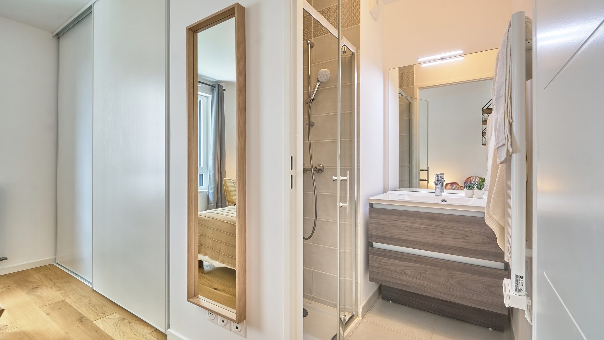 colocation-clichy-coliving-roguet-2-chambre-203-salle-bain-privee