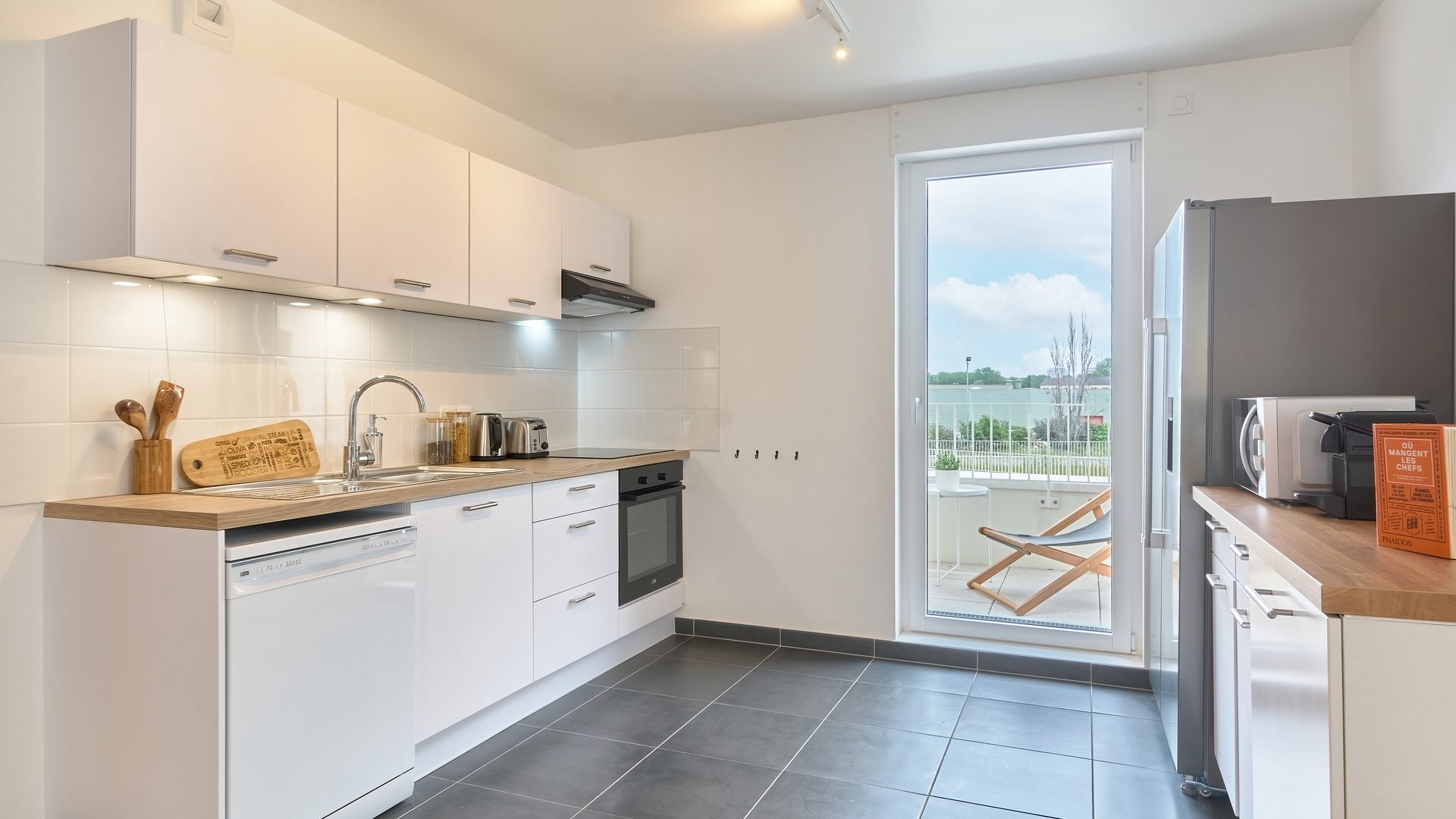 colocation-clichy-coliving-roguet-2-cuisine-ultraequipee