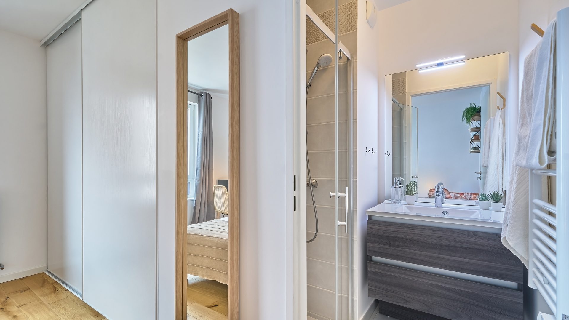 colocation-clichy-coliving-roguet-6-chambre-603-salle-bain-privee