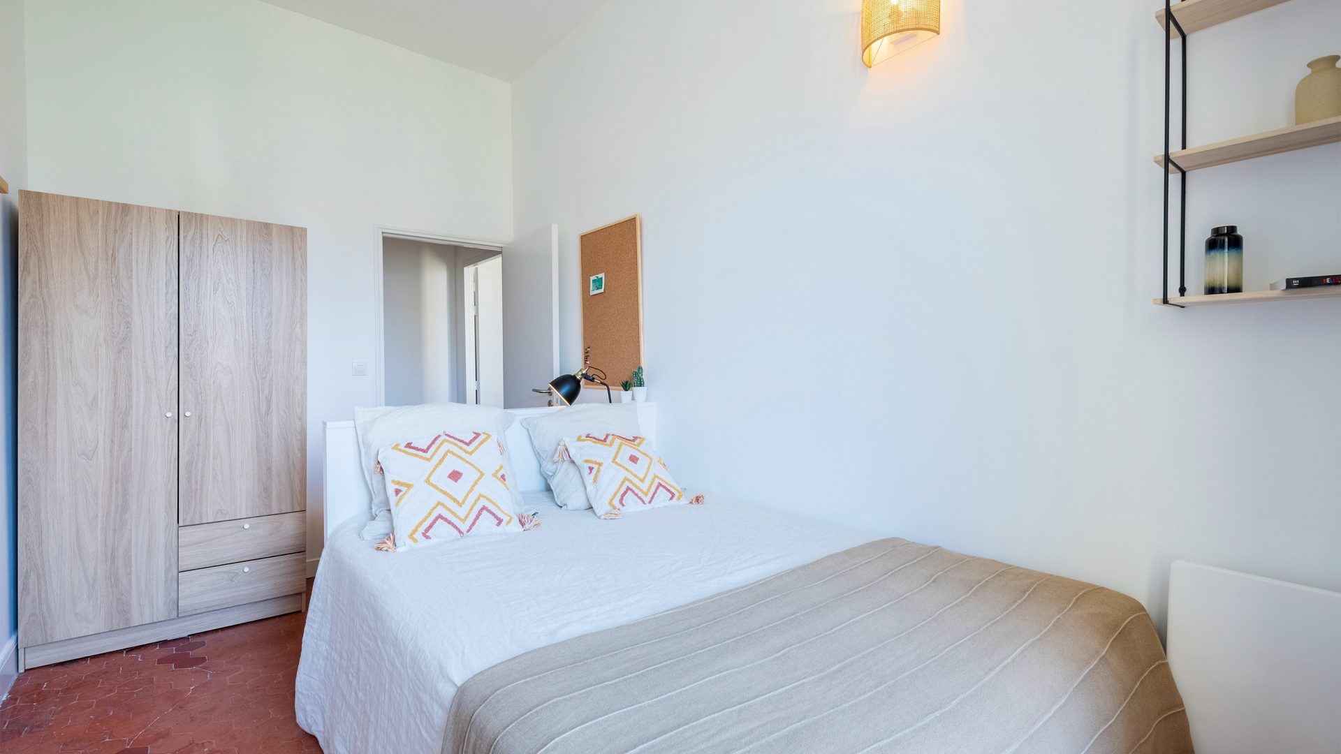 colocation-coliving-marseille-castellane-dupre3-Chambre-303-lit