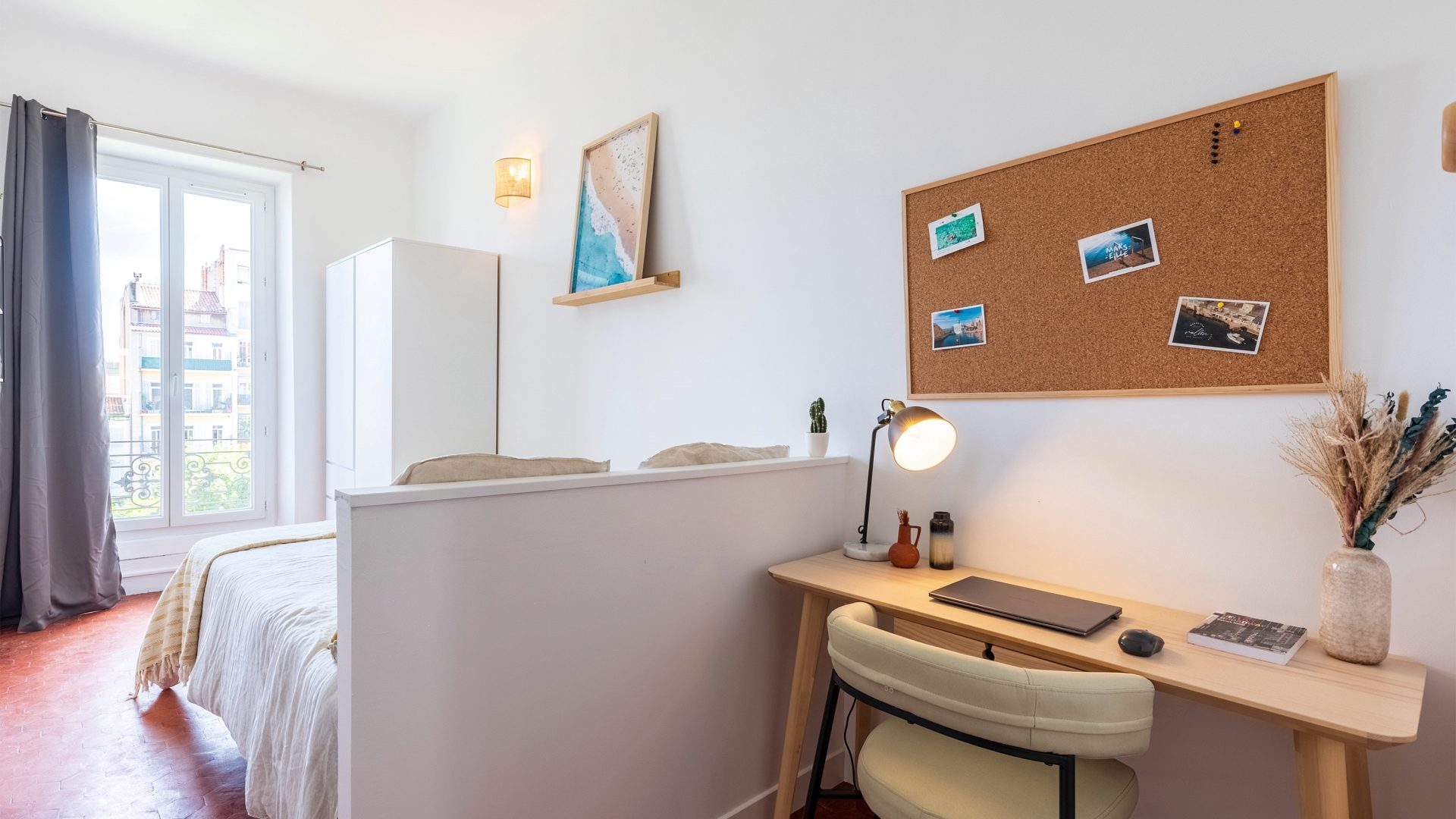colocation-coliving-marseille-castellane-dupre3-Chambre-305-bureau