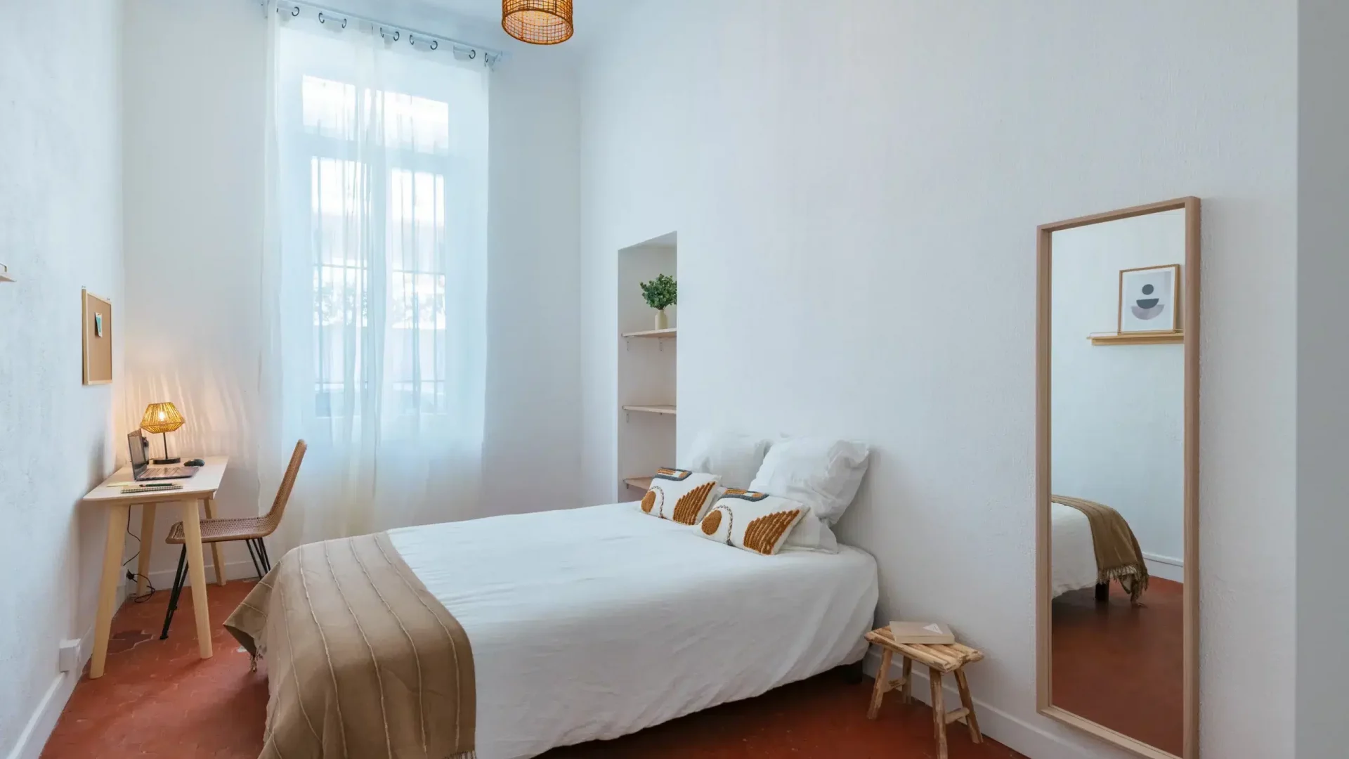 colocation-dupre-castellane-chambre-002