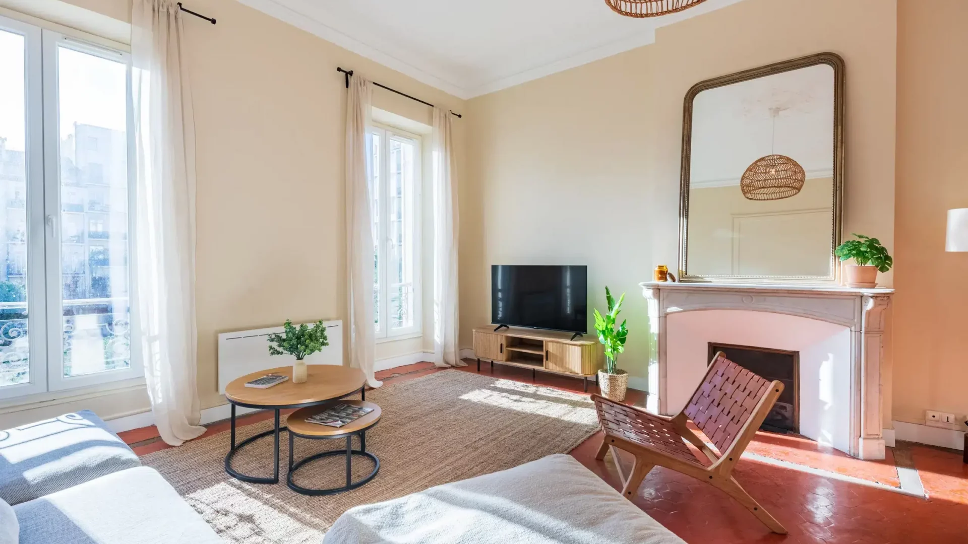 colocation-dupre2-marseille-piece-a-vivre