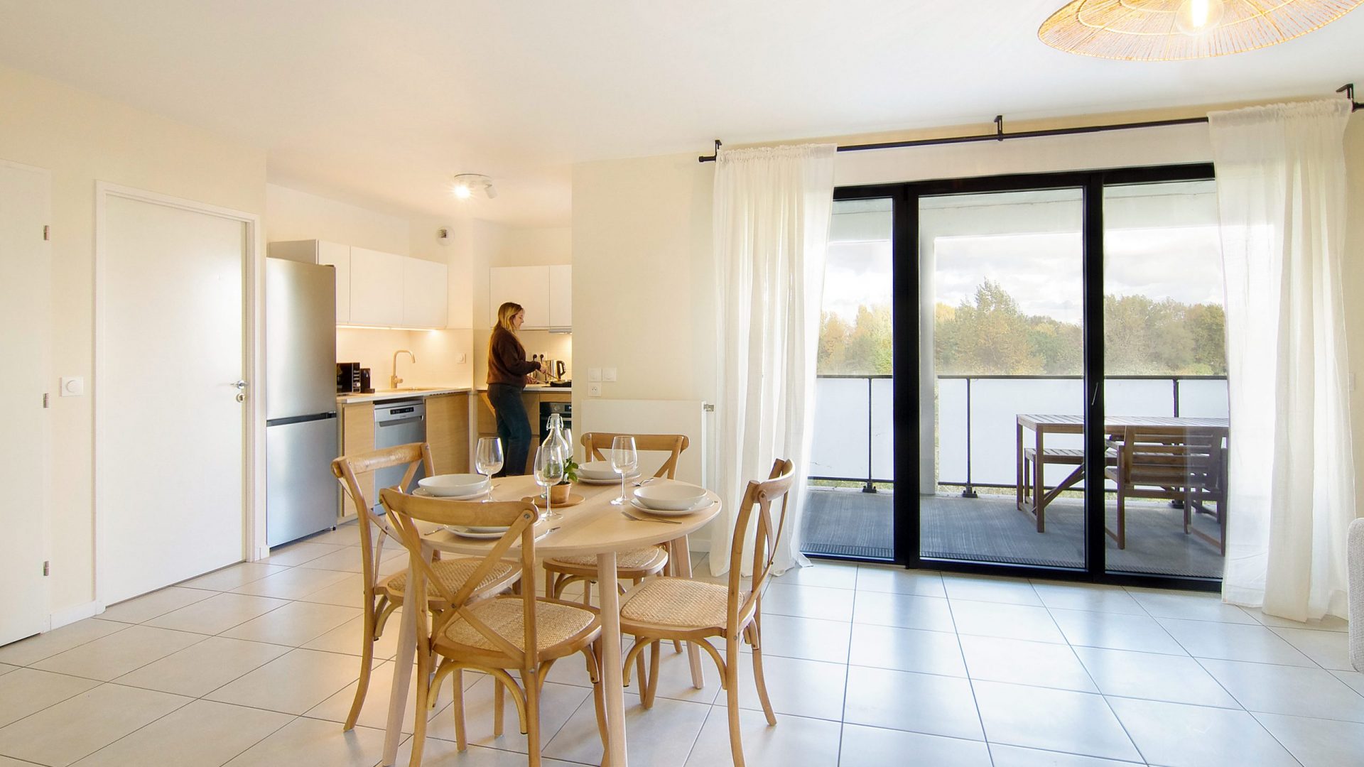 colocation-laroque-bordeaux-coliving-salon