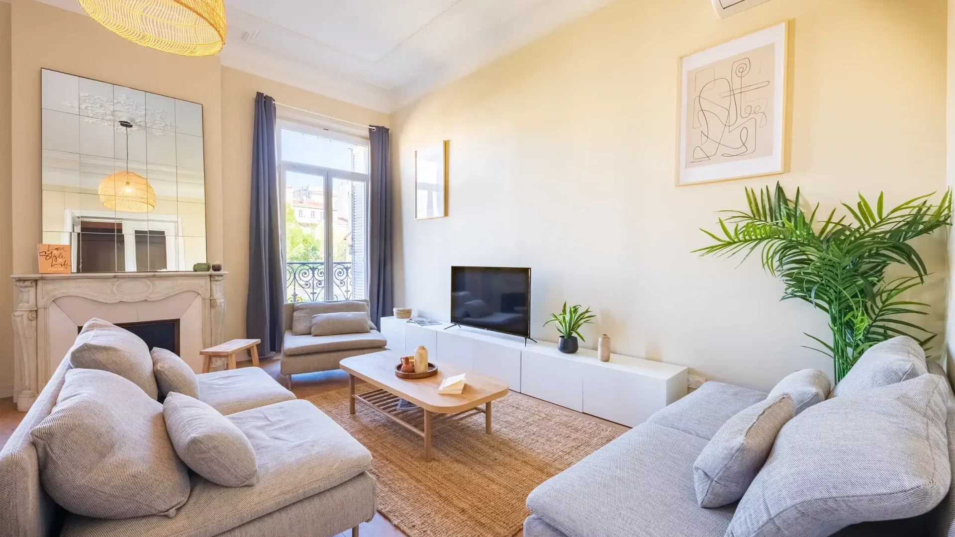 colocation-marseille-berlioz2-salon-1