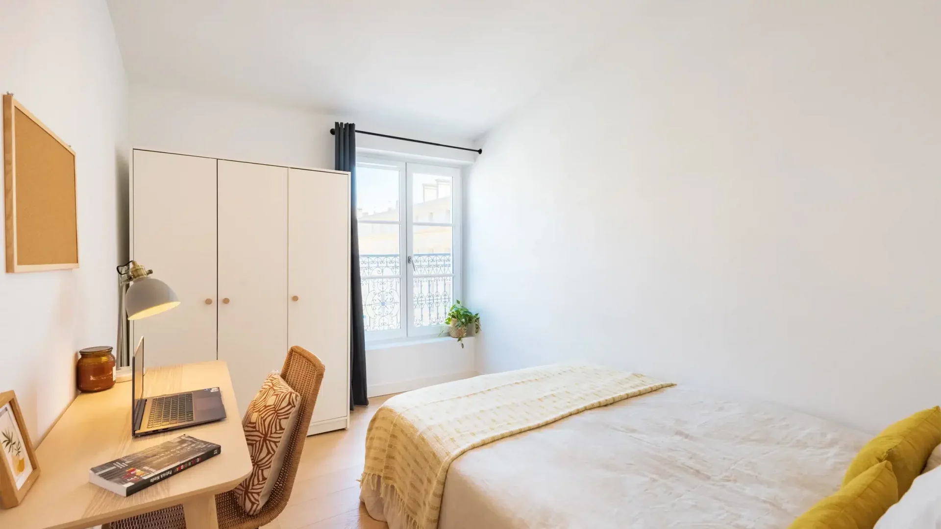 colocation-marseille-canebiere-chambre-403