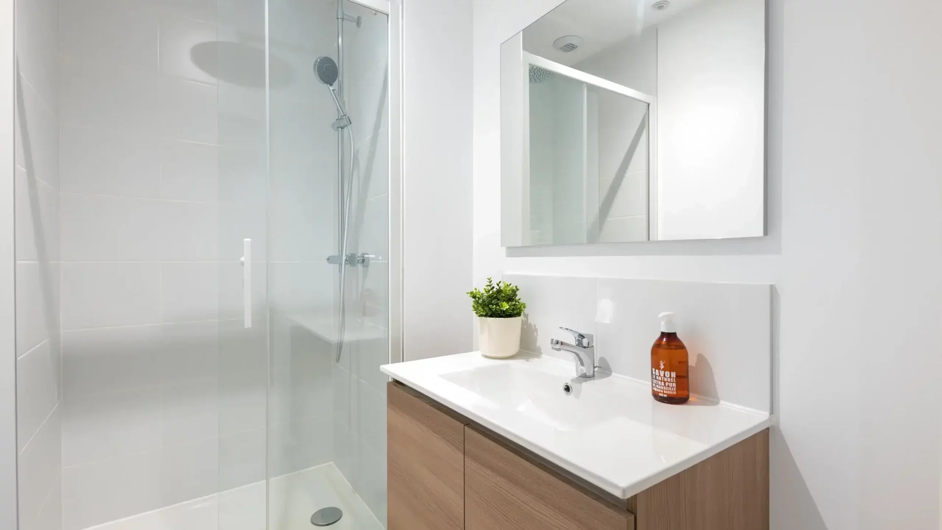 colocation-marseille-canebiere-salledebain