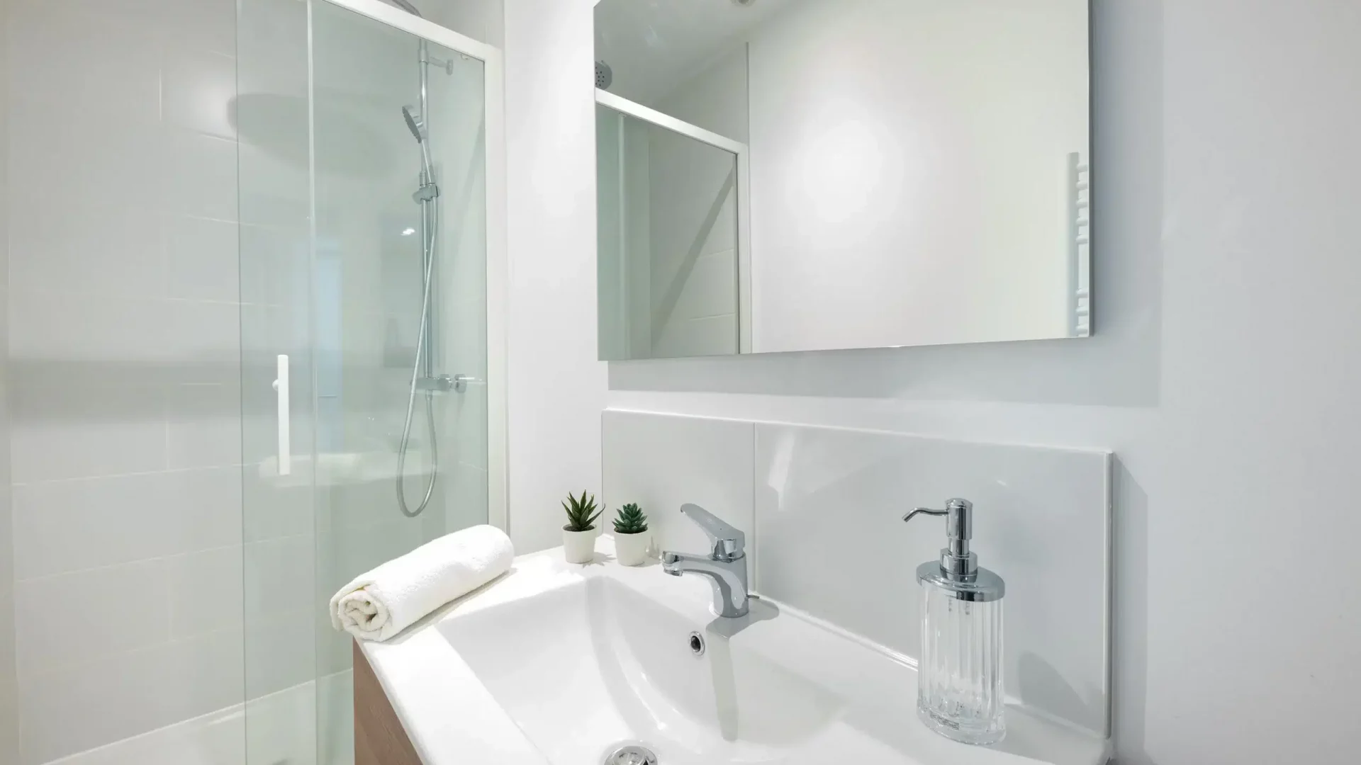 colocation-marseille-canebiere-salledebain2