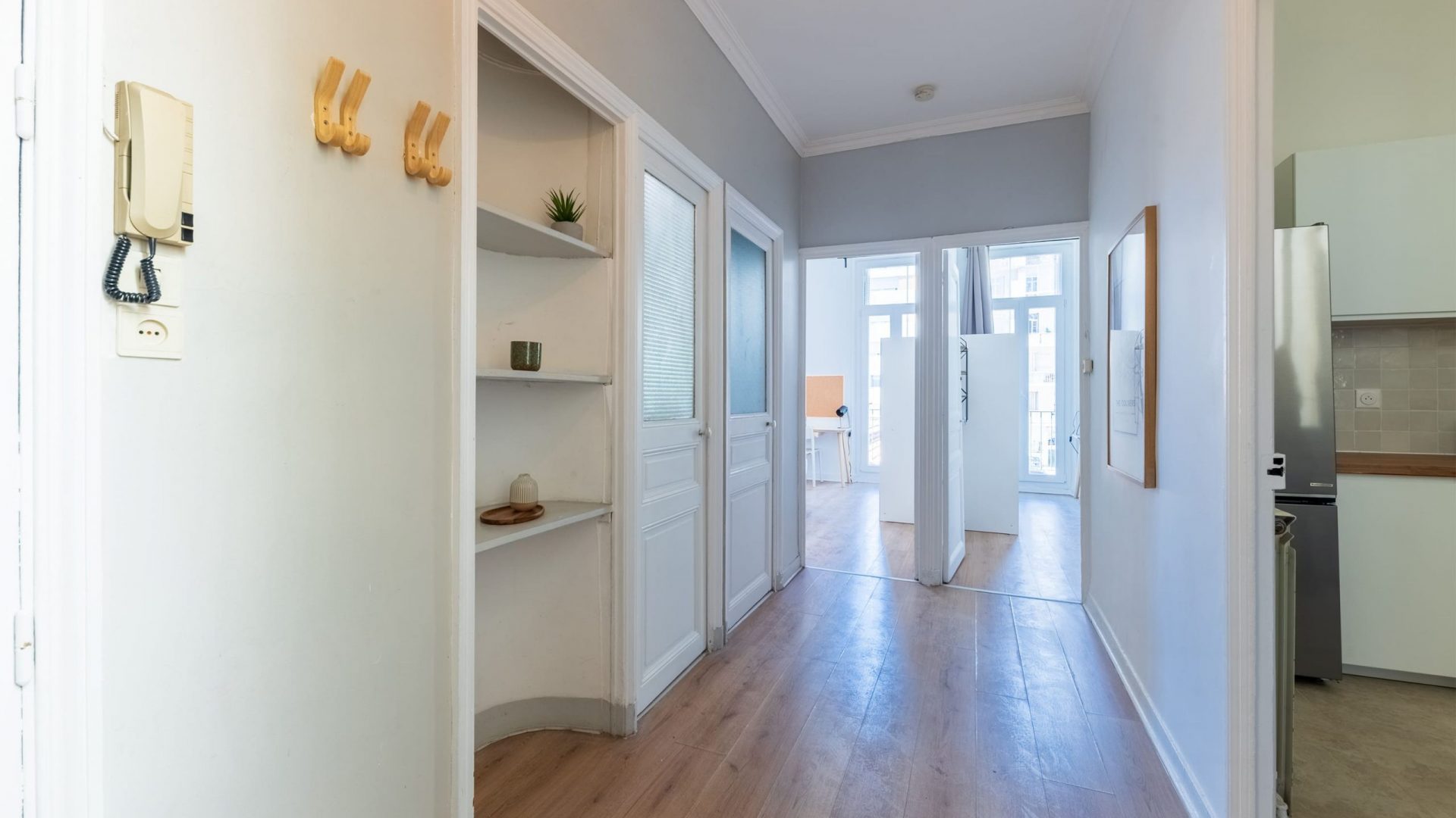 colocation-marseille-paradis-442-couloir