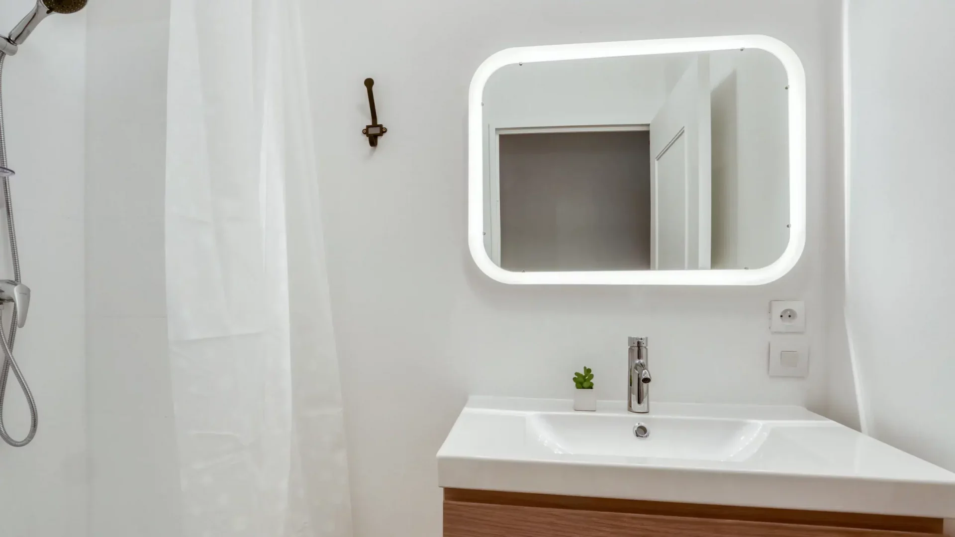 colocation-montpellier-athenes-salledebain