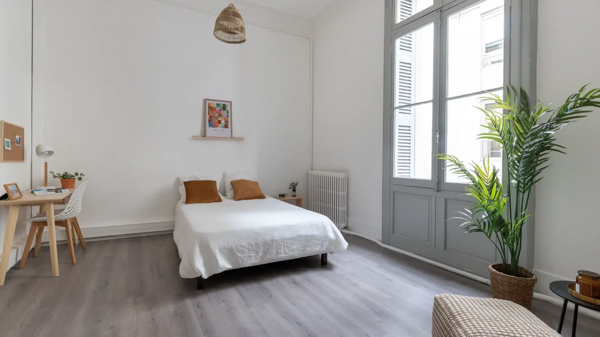 Chambre lumineuse en coliving à Montpellier