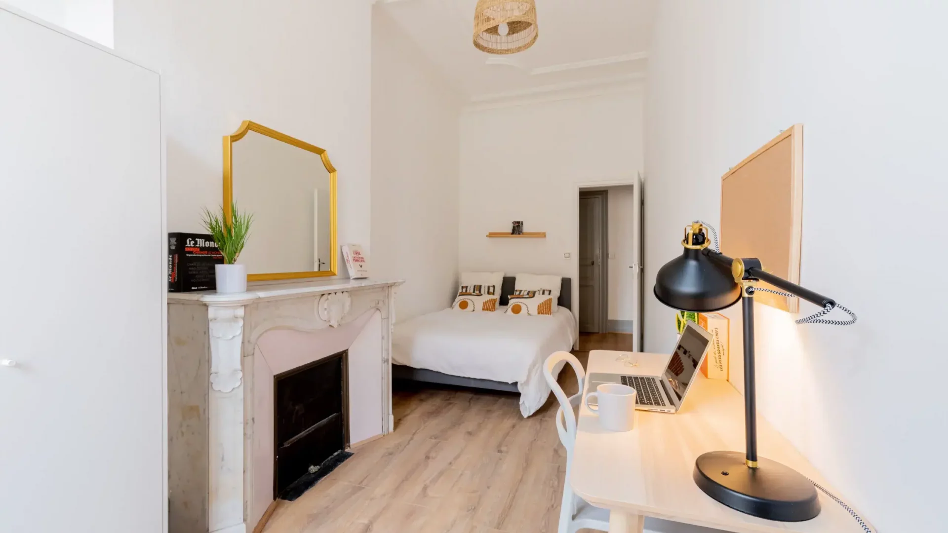 Chambre décorée avec gout en colocation à Montpellier