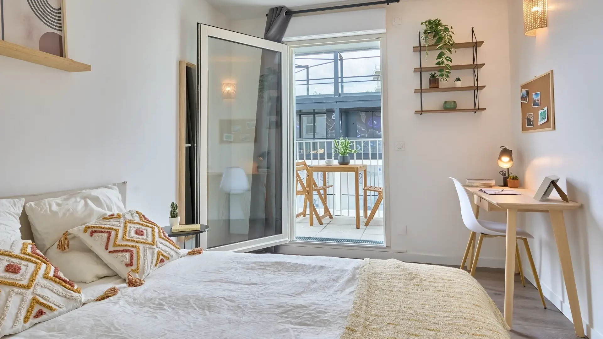 colocation-paris-asnieres-chambre-1