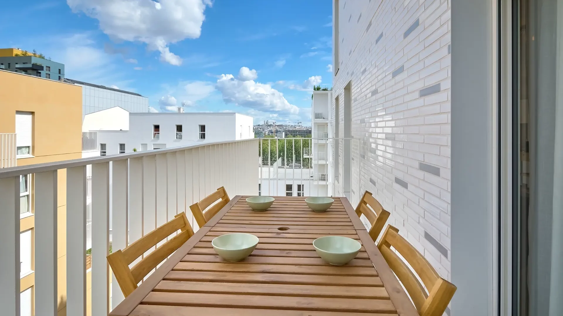 colocation-paris-asnieres-terrasse-midi