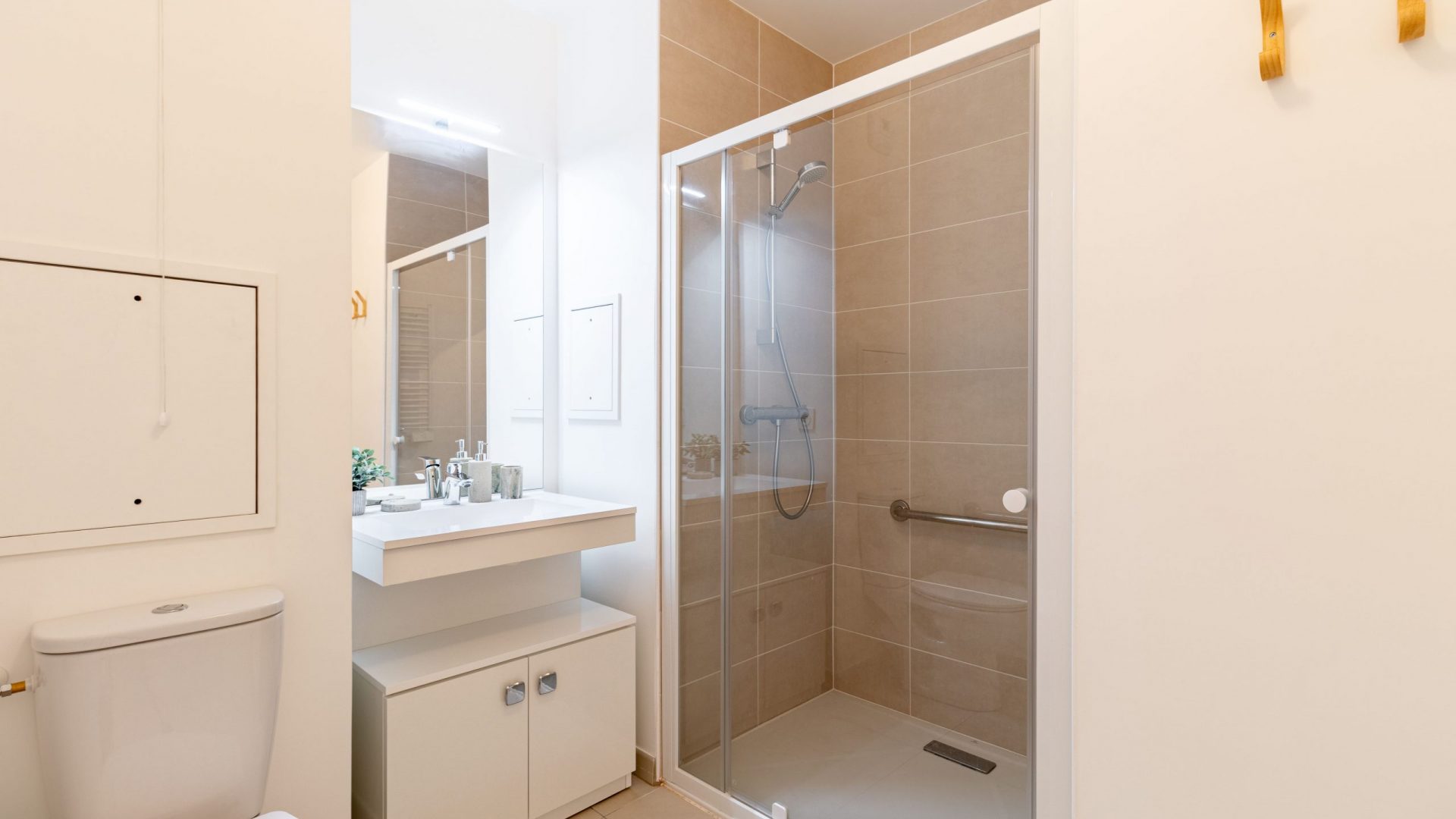 colocation-paris-coliving-alle-de-seine-saint-denis-salle-de-bain-1