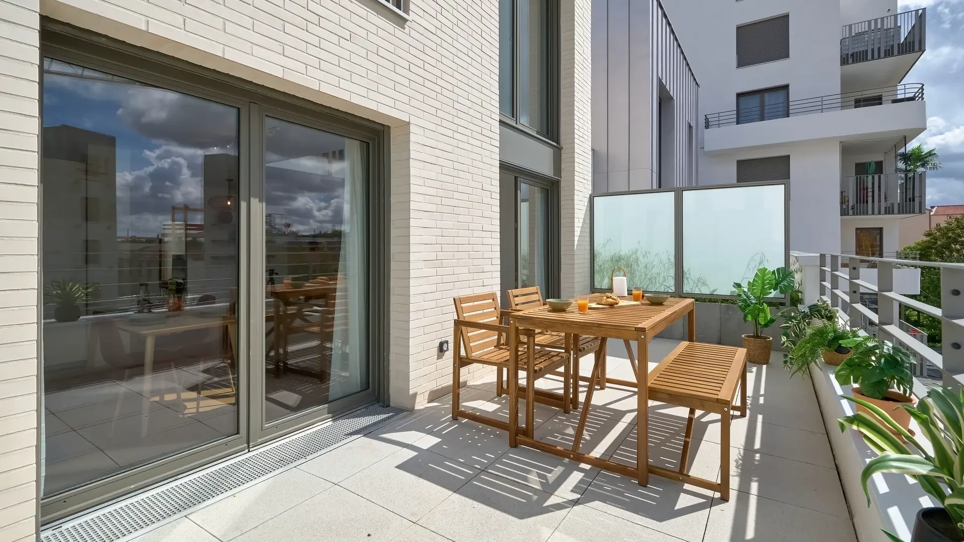 colocation-paris-colombes-terrasse