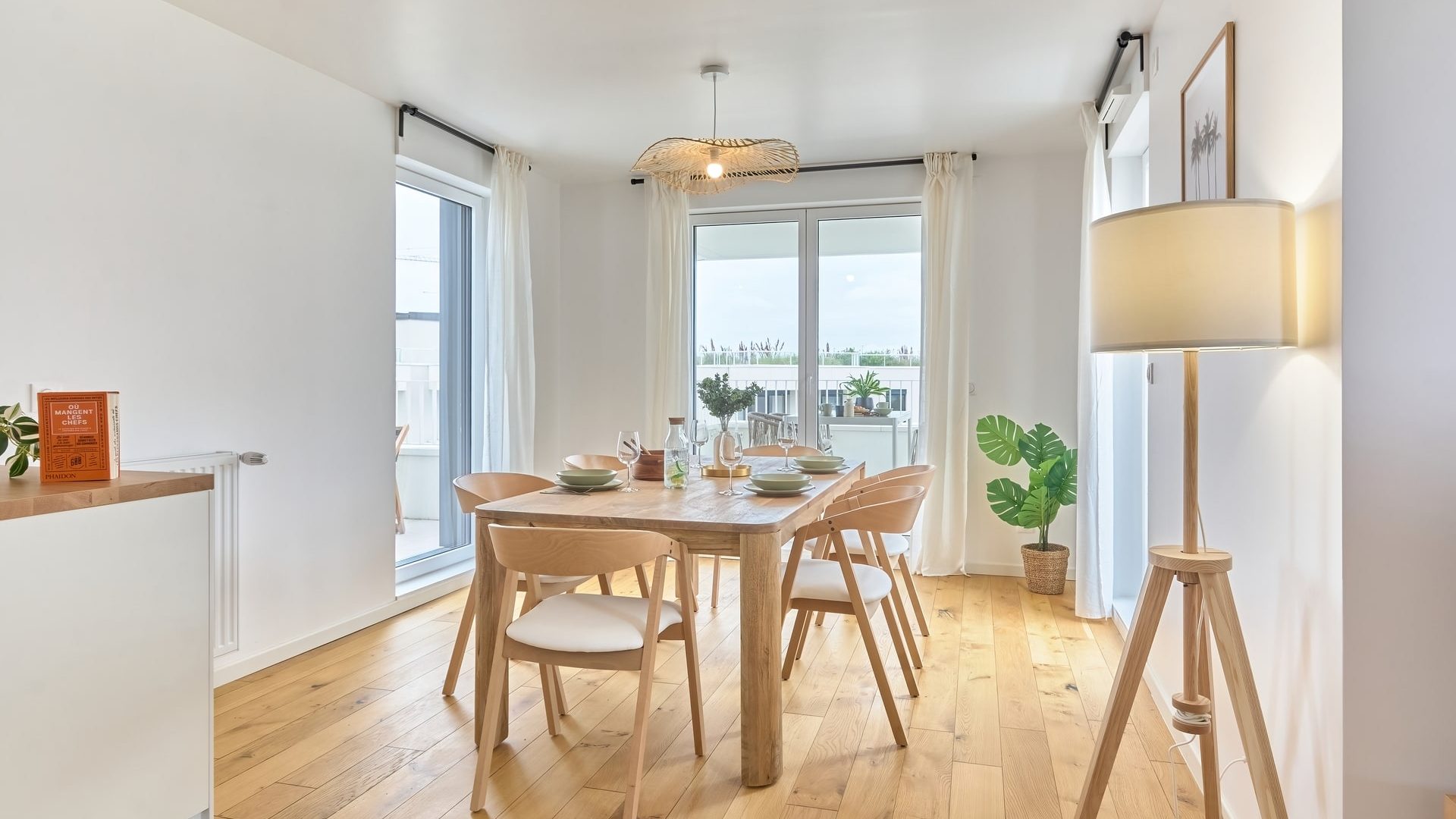 colocation-roguet-7-coliving-clichy-salle-a-manger