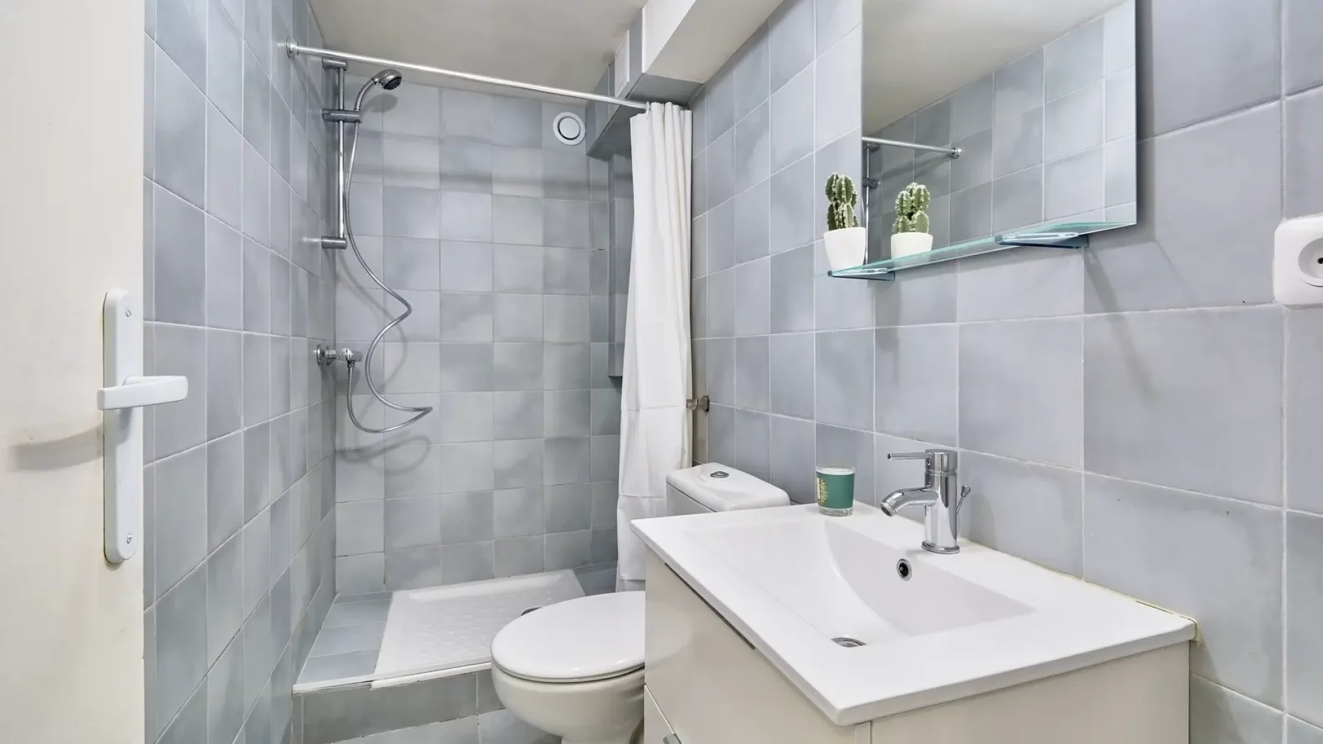 maison-coliving-colombes-paris-saint-hilaire-studio-1-sdb