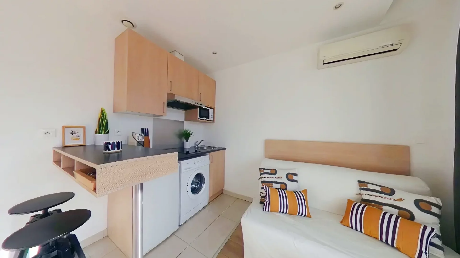 studio-dames-marseille-54-salon-1