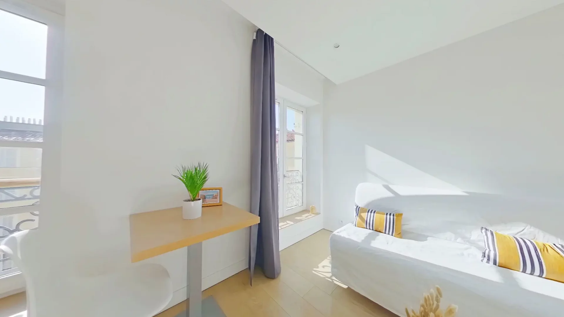 studio-marseille-docks-66-salon