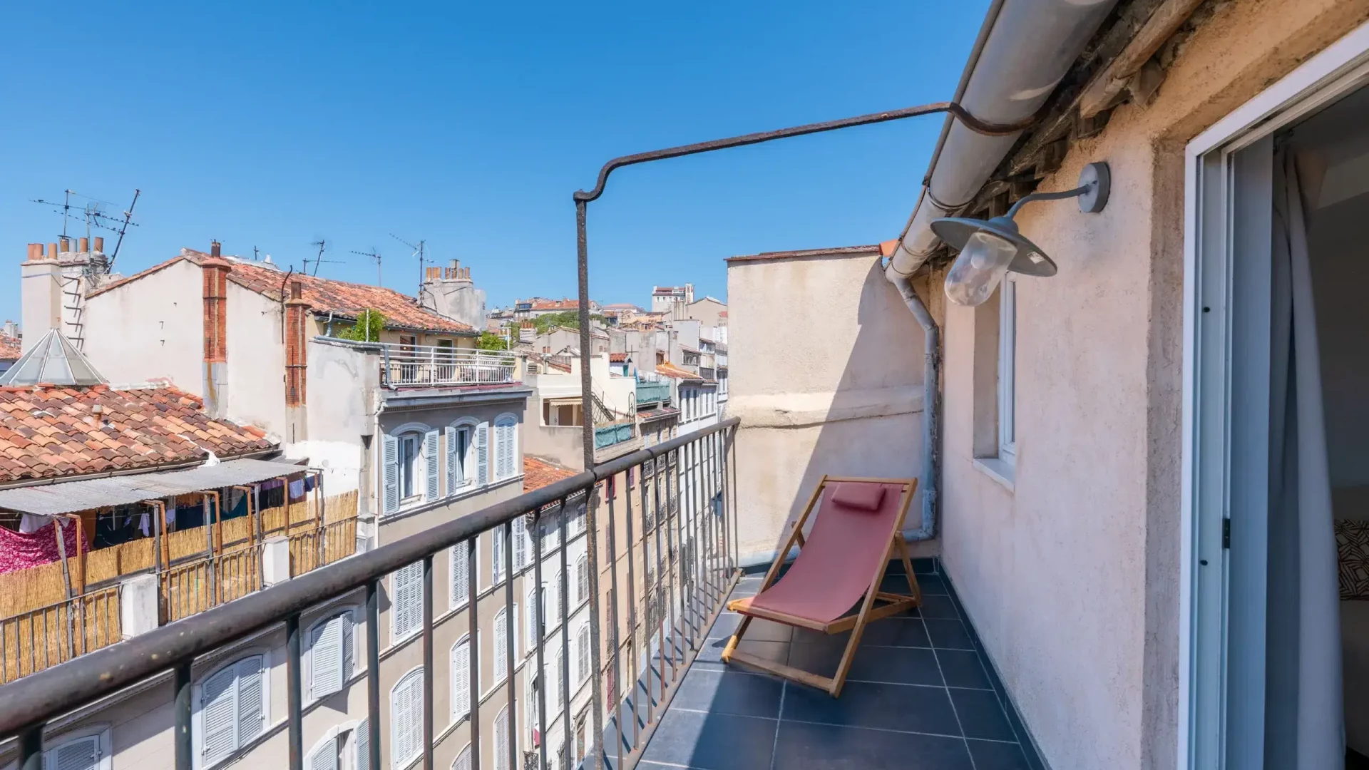 t1-marseille-dieude-balcon1