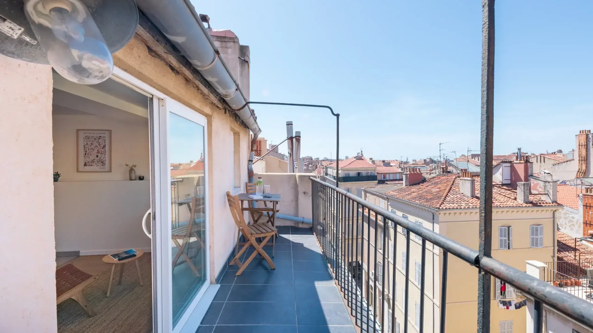 t1-marseille-dieude-balcon2