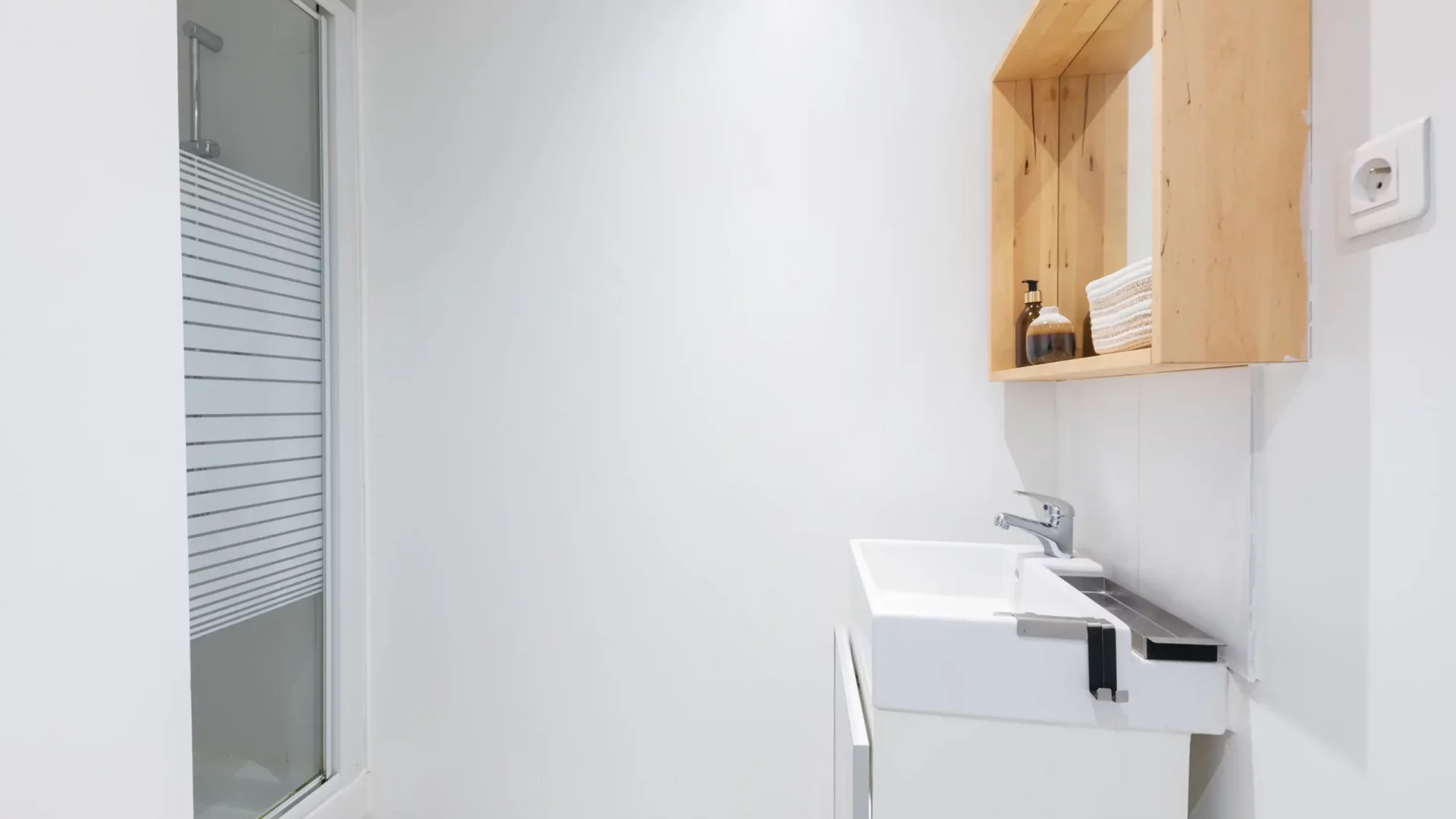 t1-marseille-dieude-salledebain