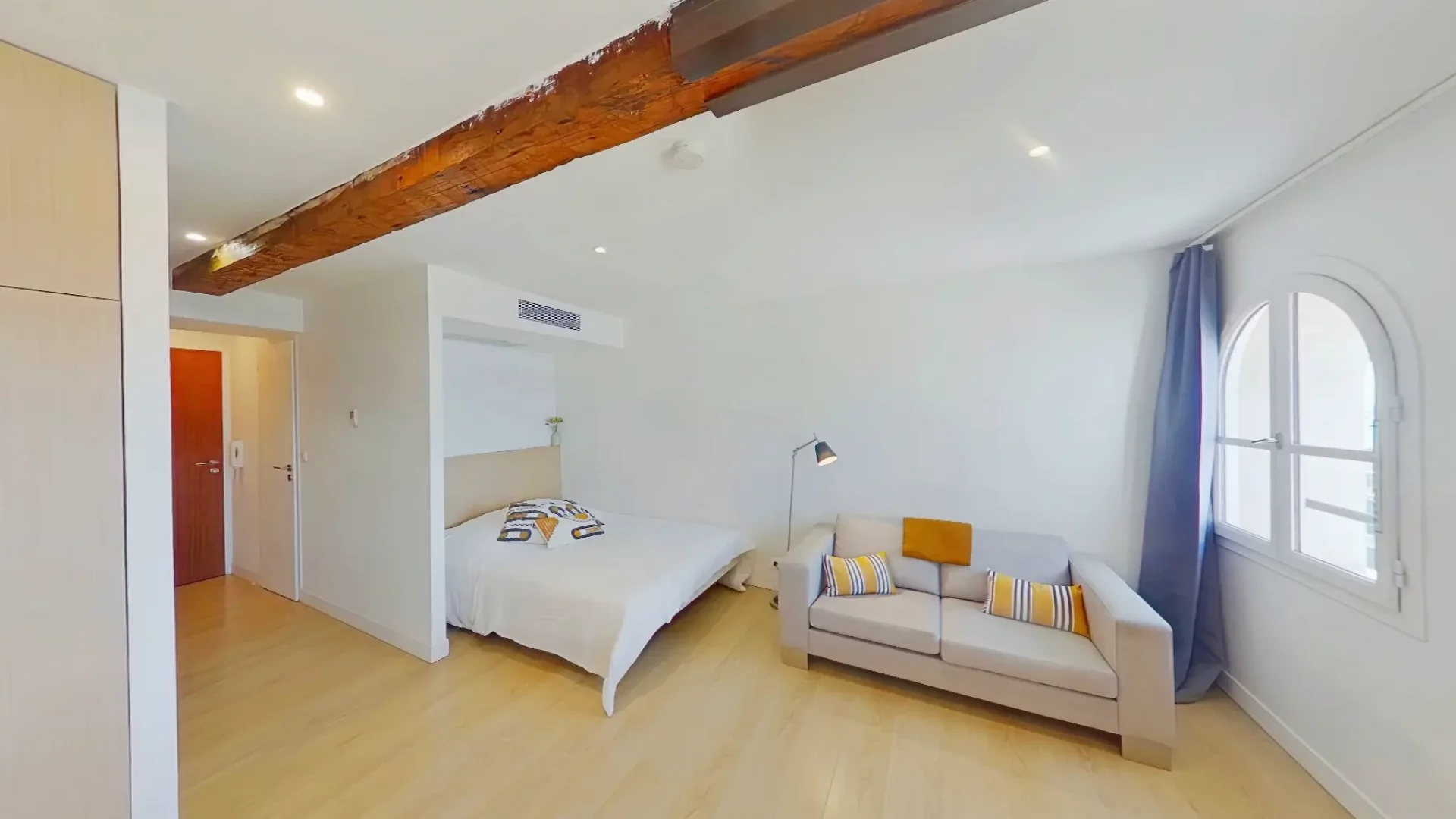 t1-marseille-docks-joliette-63-salon