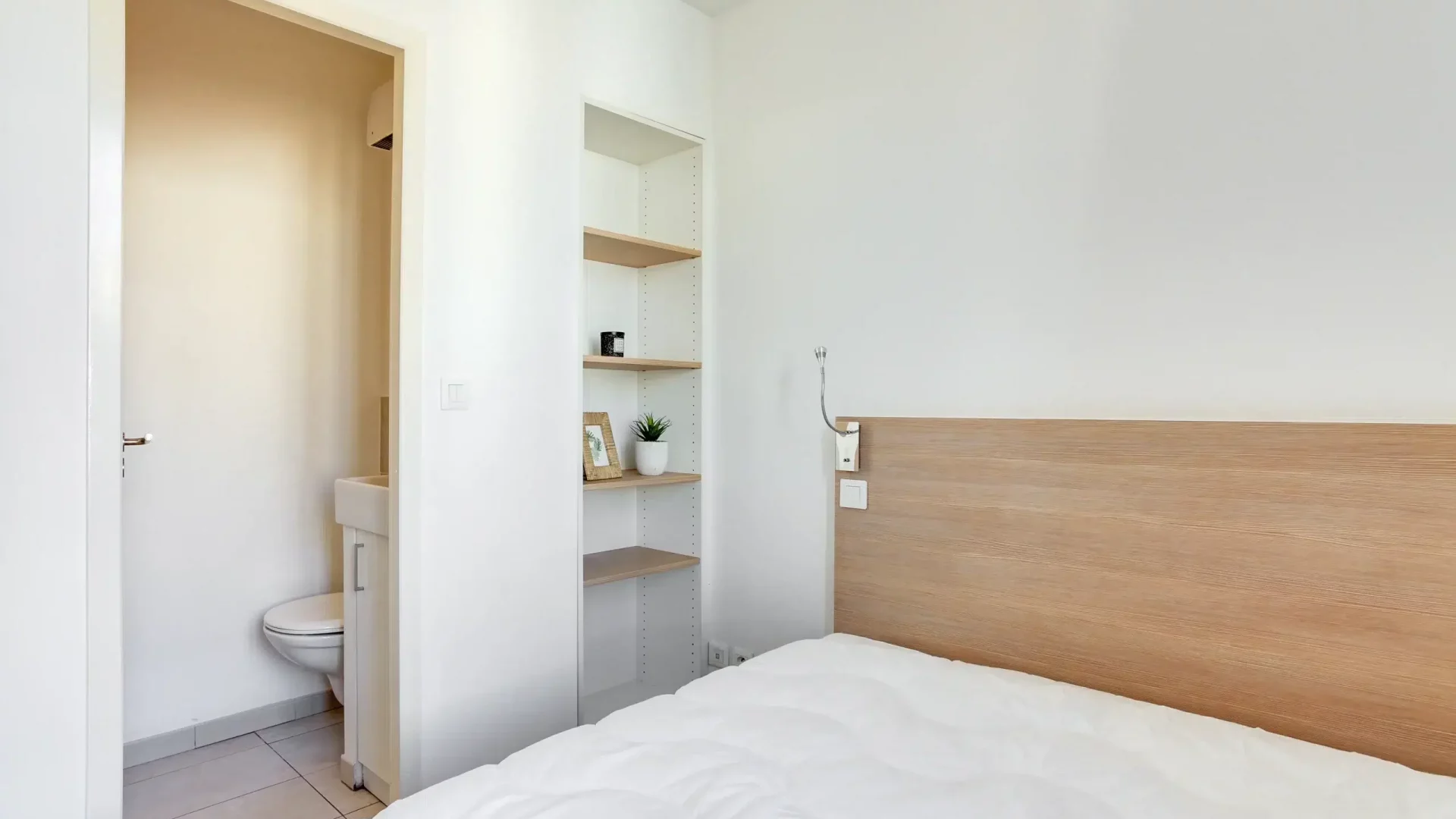 t2-marseille-dames-6-chambre