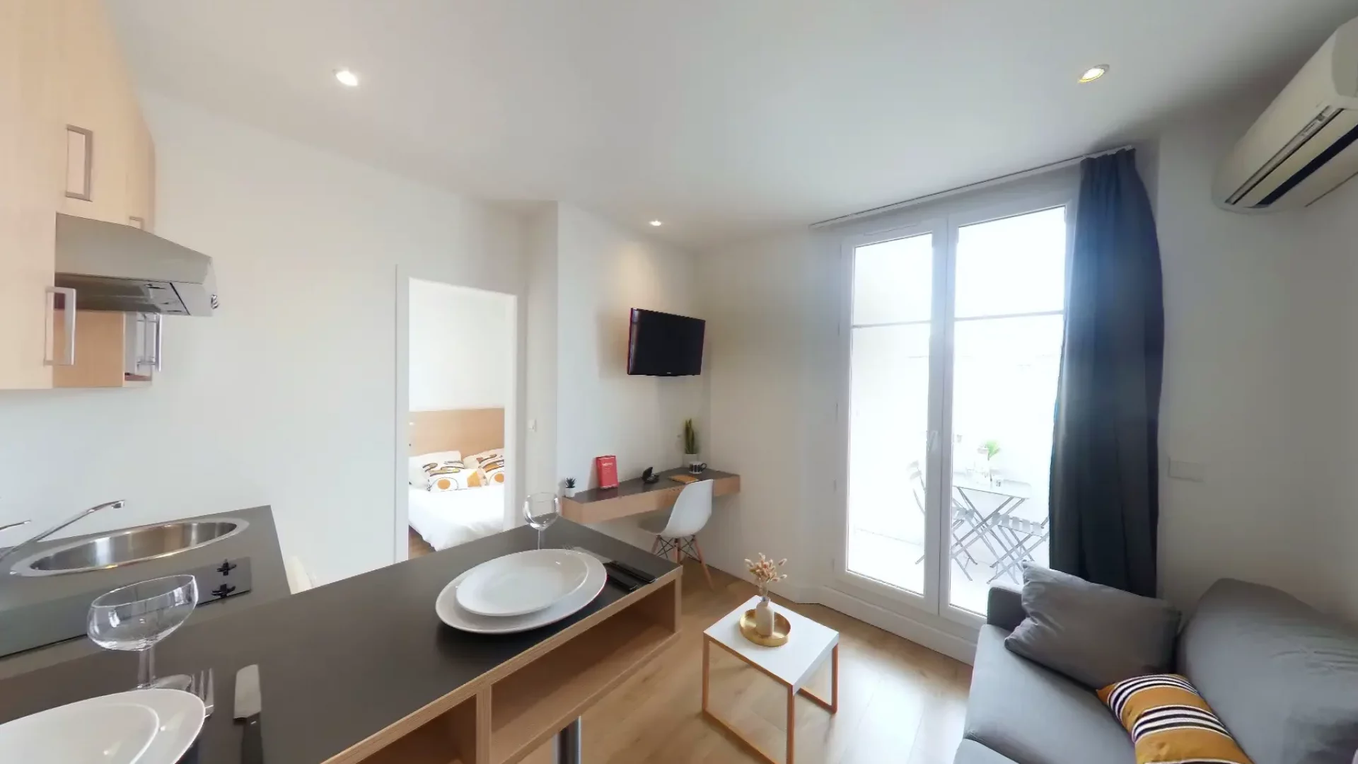 t2-marseille-dames-66-salon