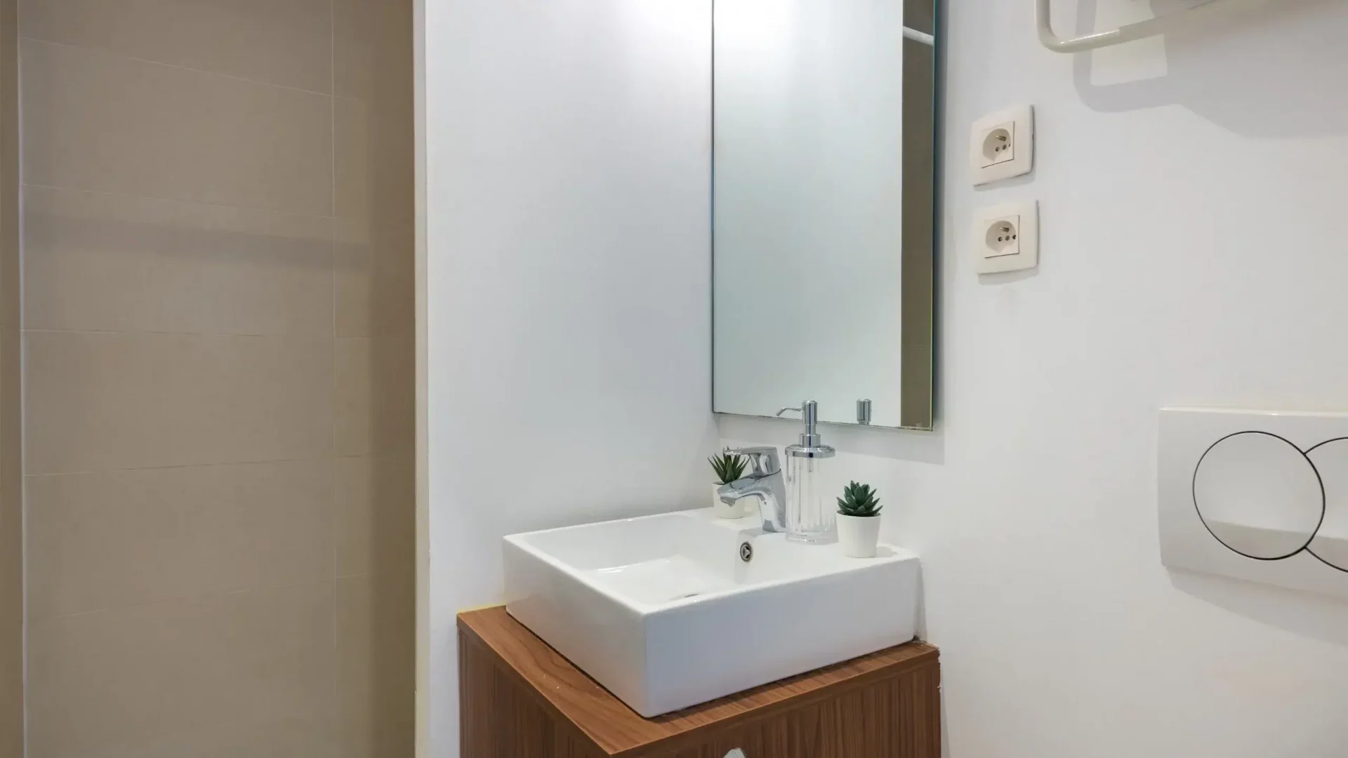 t2-marseille-rome-salledebain