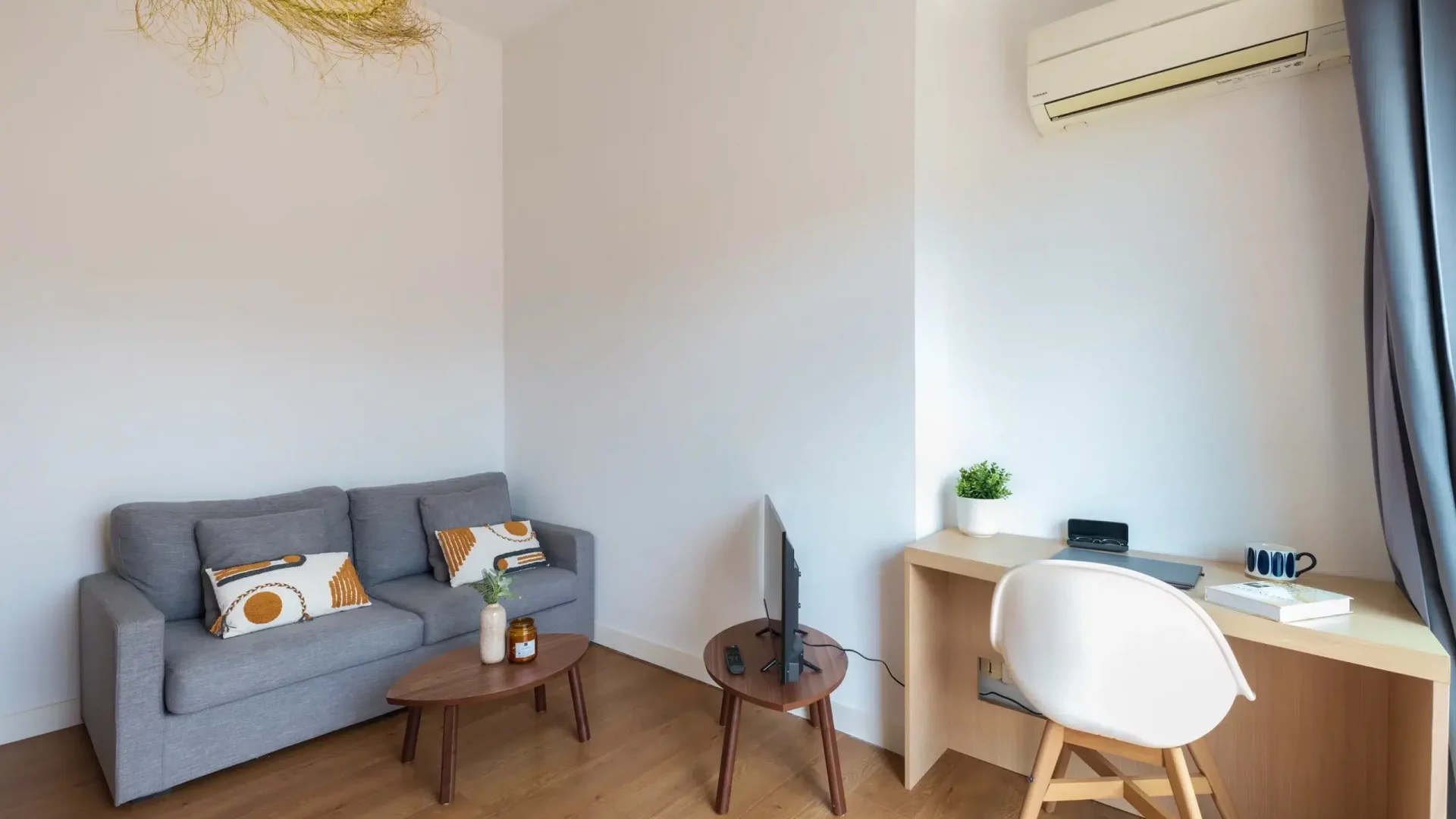 t2-marseille-rome-salon